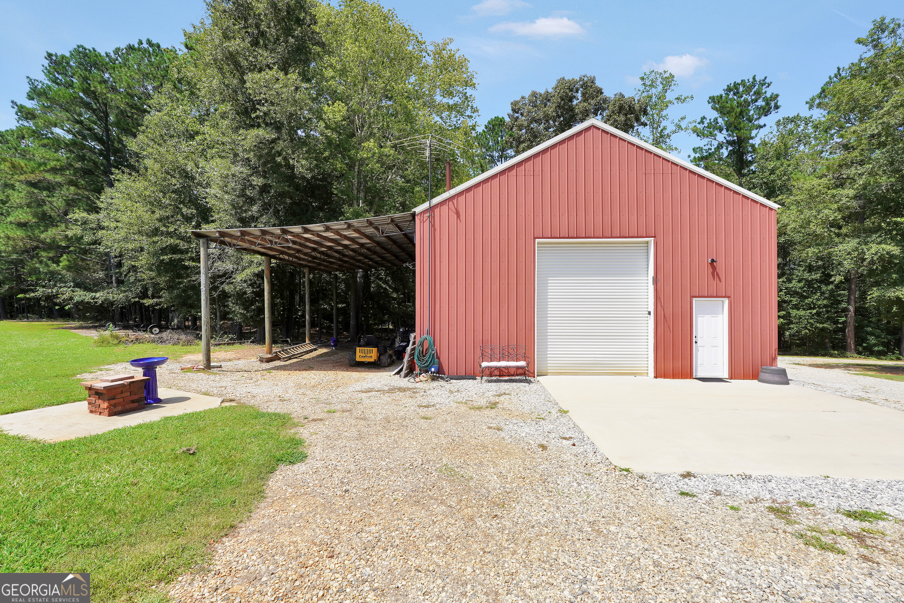 Jenkinsburg, Georgia, 30234, United States, 5 Bedrooms Bedrooms, ,4 BathroomsBathrooms,Residential,For Sale,1928448