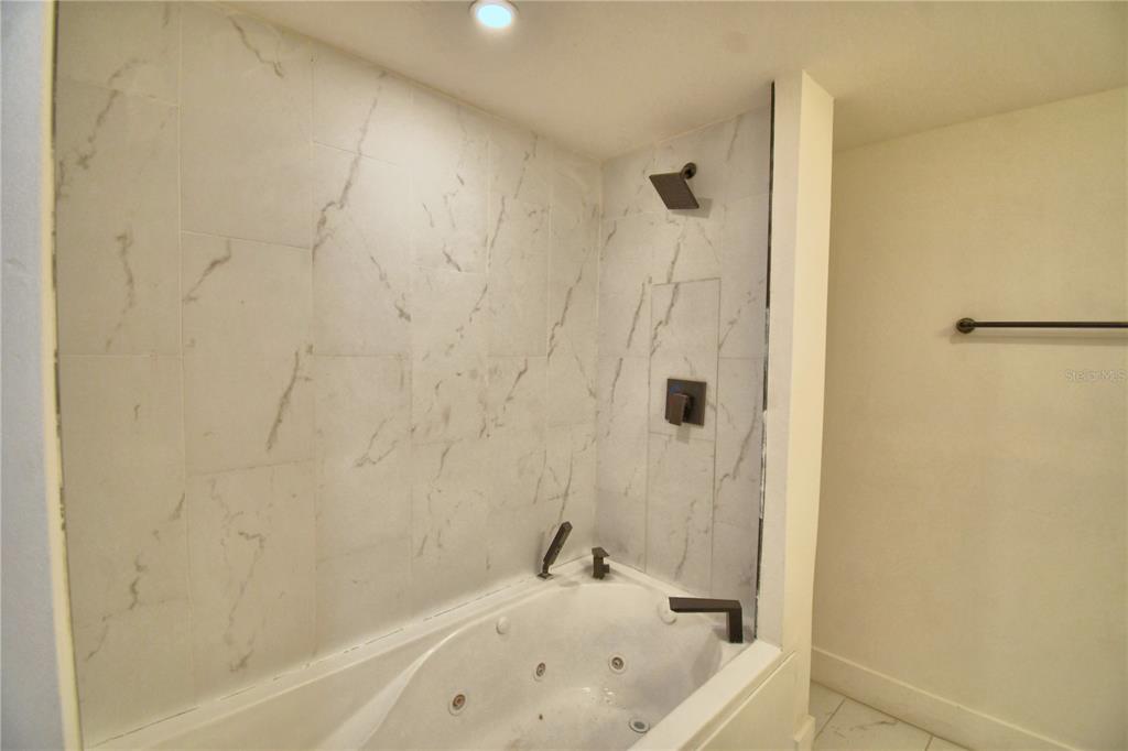 Winter Haven, Florida, 33881, United States, 9 Bedrooms Bedrooms, ,7 BathroomsBathrooms,Residential,For Sale,2003351