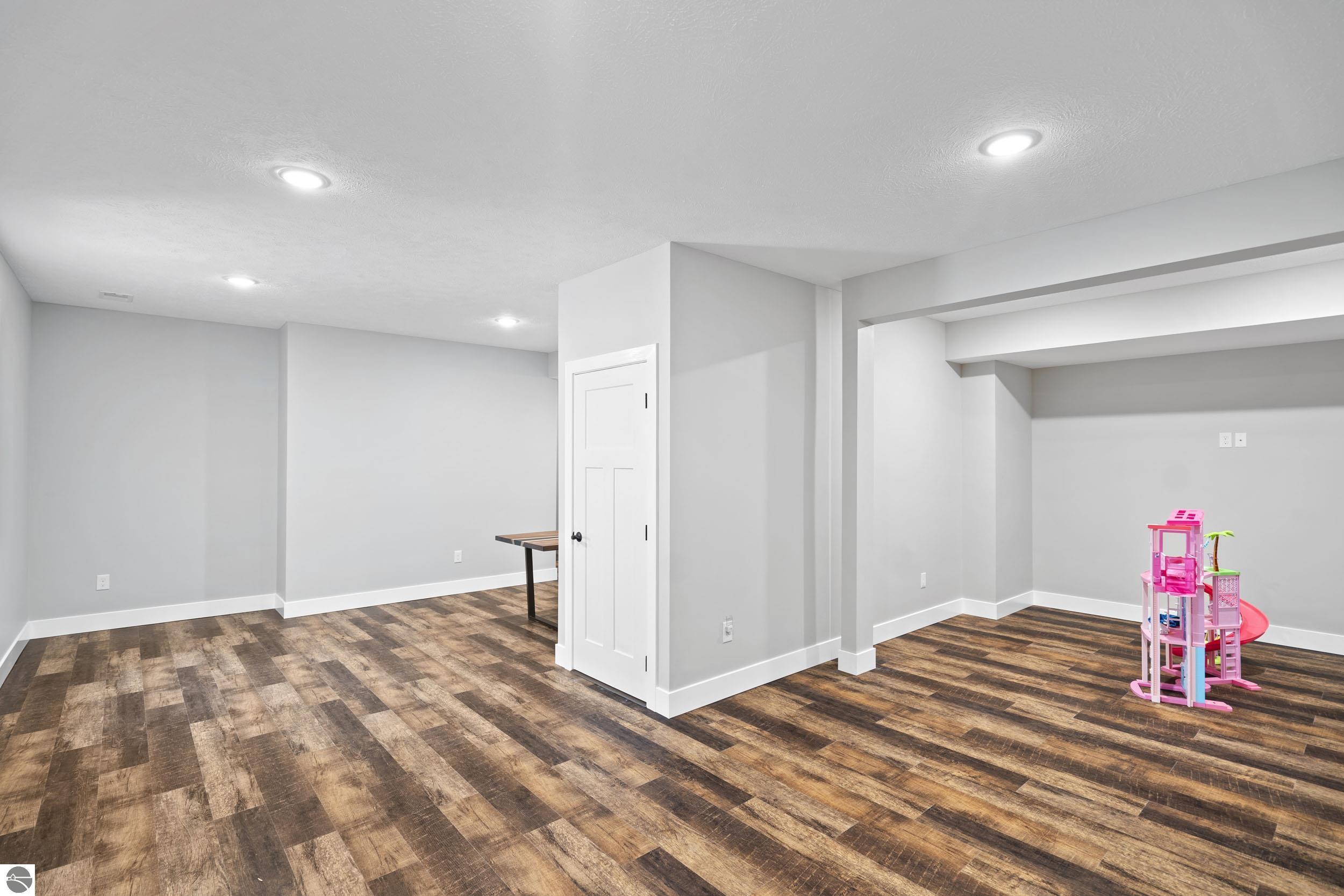 Traverse City, Michigan, 49685, United States, 4 Bedrooms Bedrooms, ,1 BathroomBathrooms,Residential,For Sale,1907617