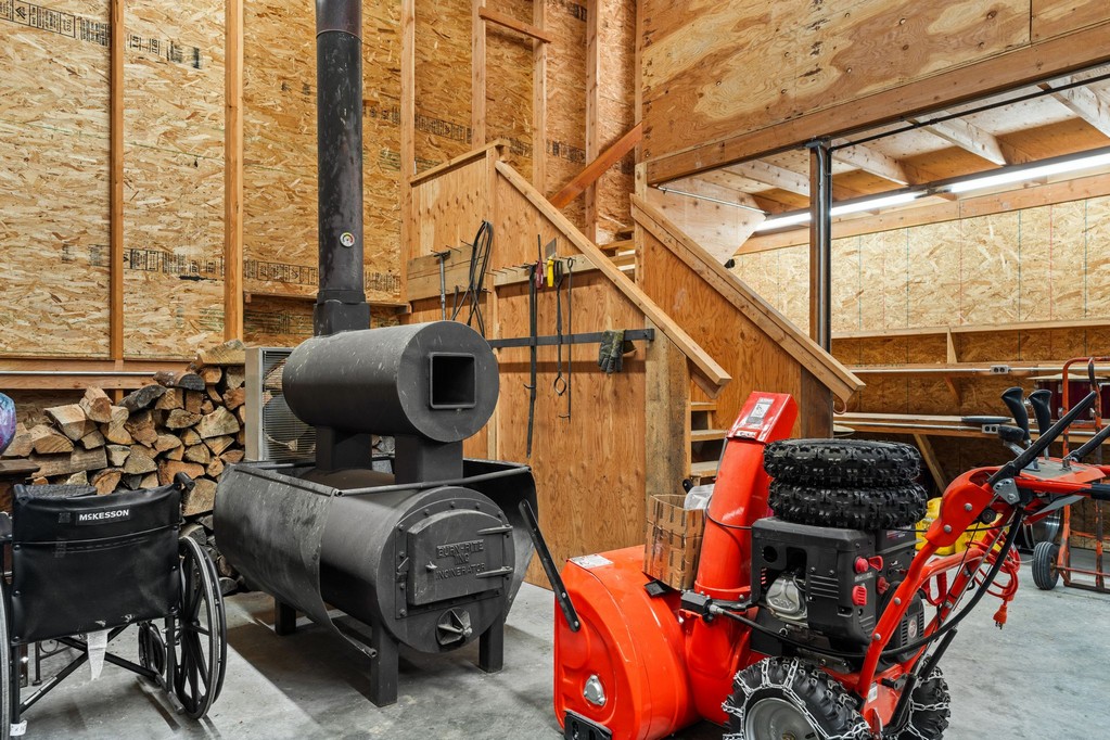 Bonners Ferry, Idaho, 83805, United States, 3 Bedrooms Bedrooms, ,4 BathroomsBathrooms,Residential,For Sale,1984473