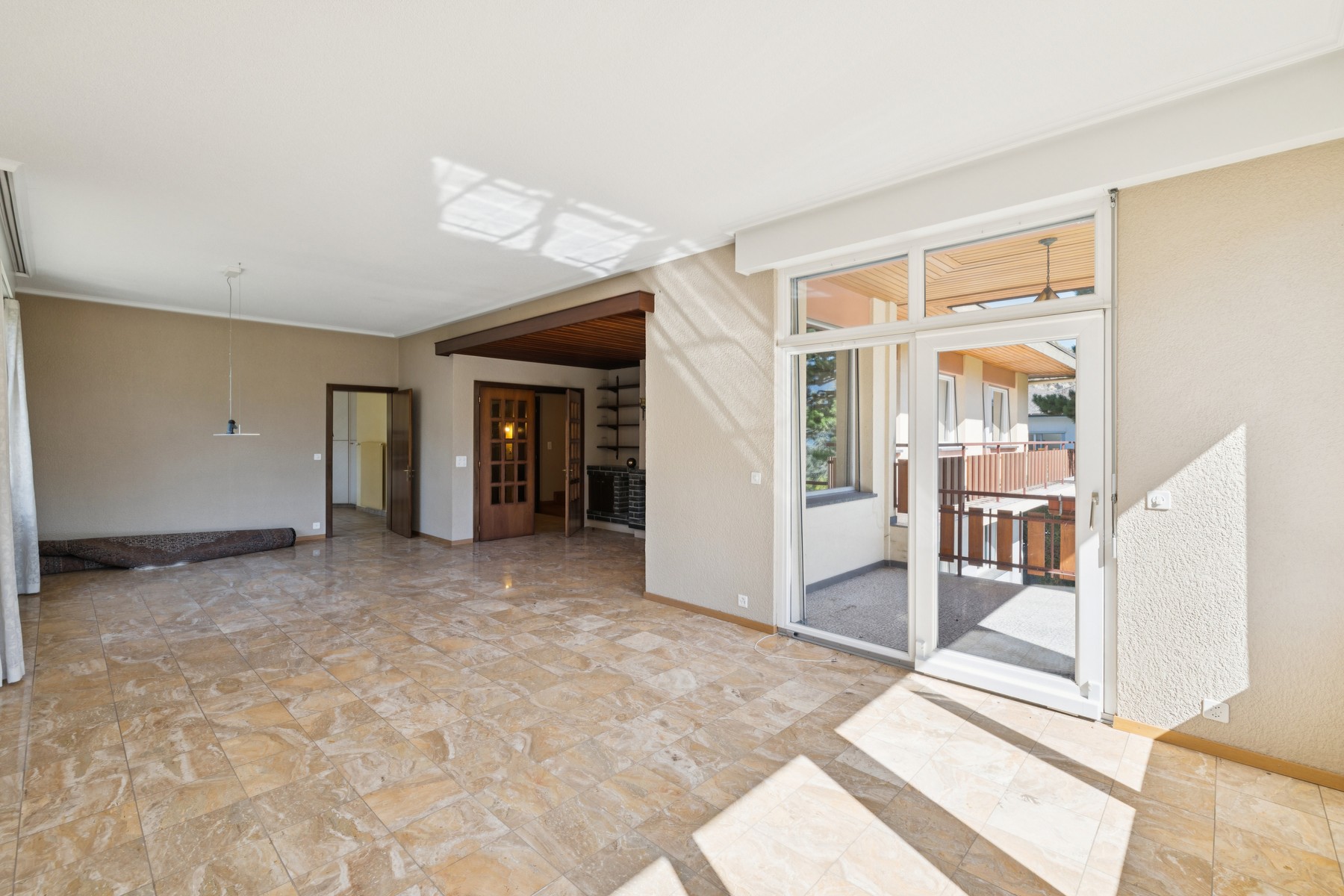 Stunning property with a view of the Château de Tourbillon - 物件實景