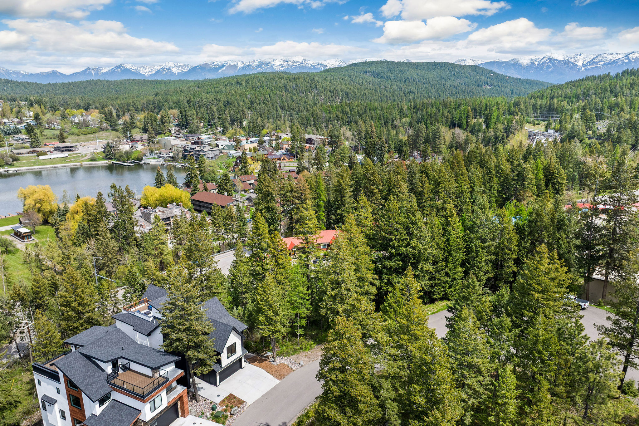  215 Whisper Ridge Drive - 物件實景