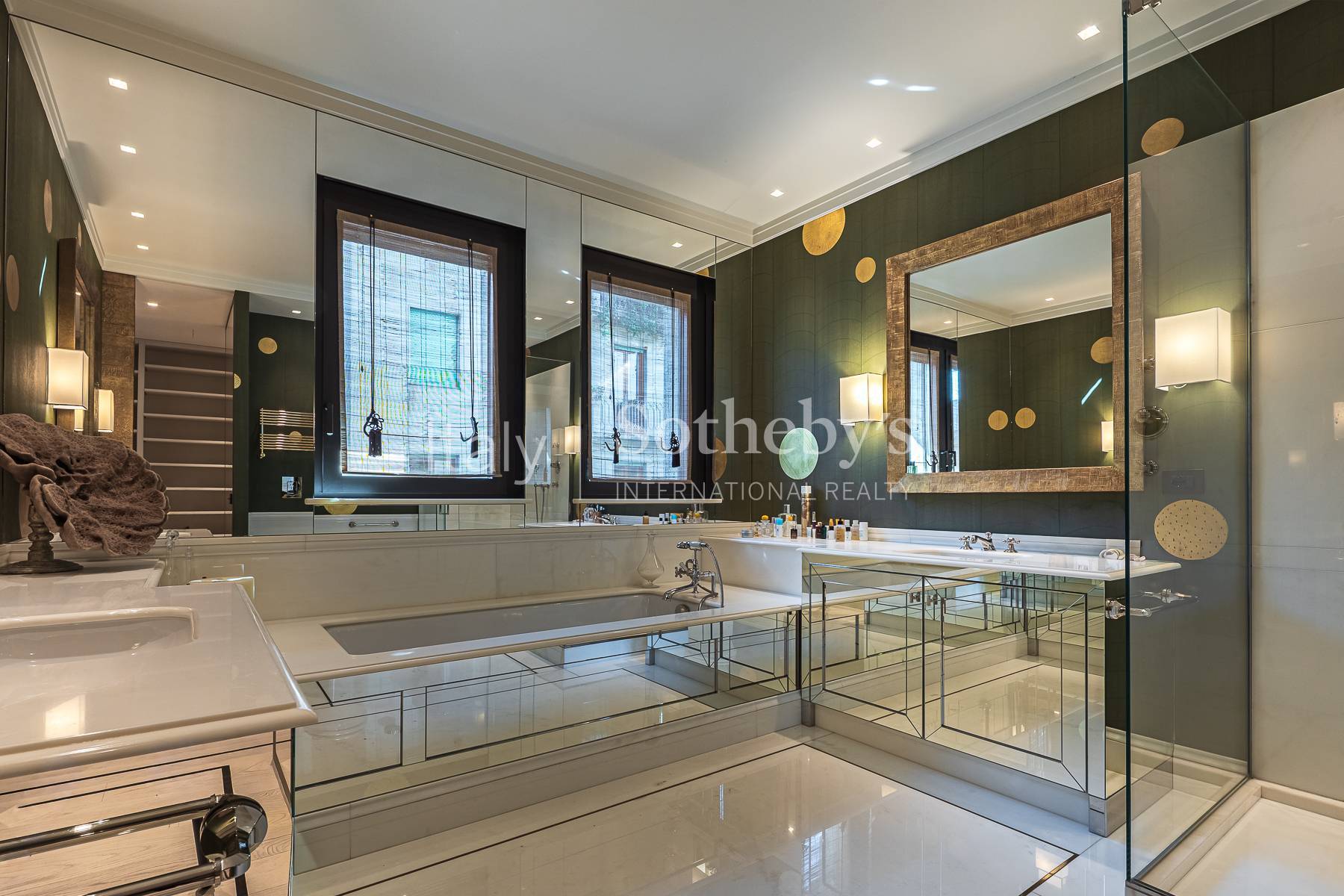  Charming penthouse in Magenta district - 物件實景