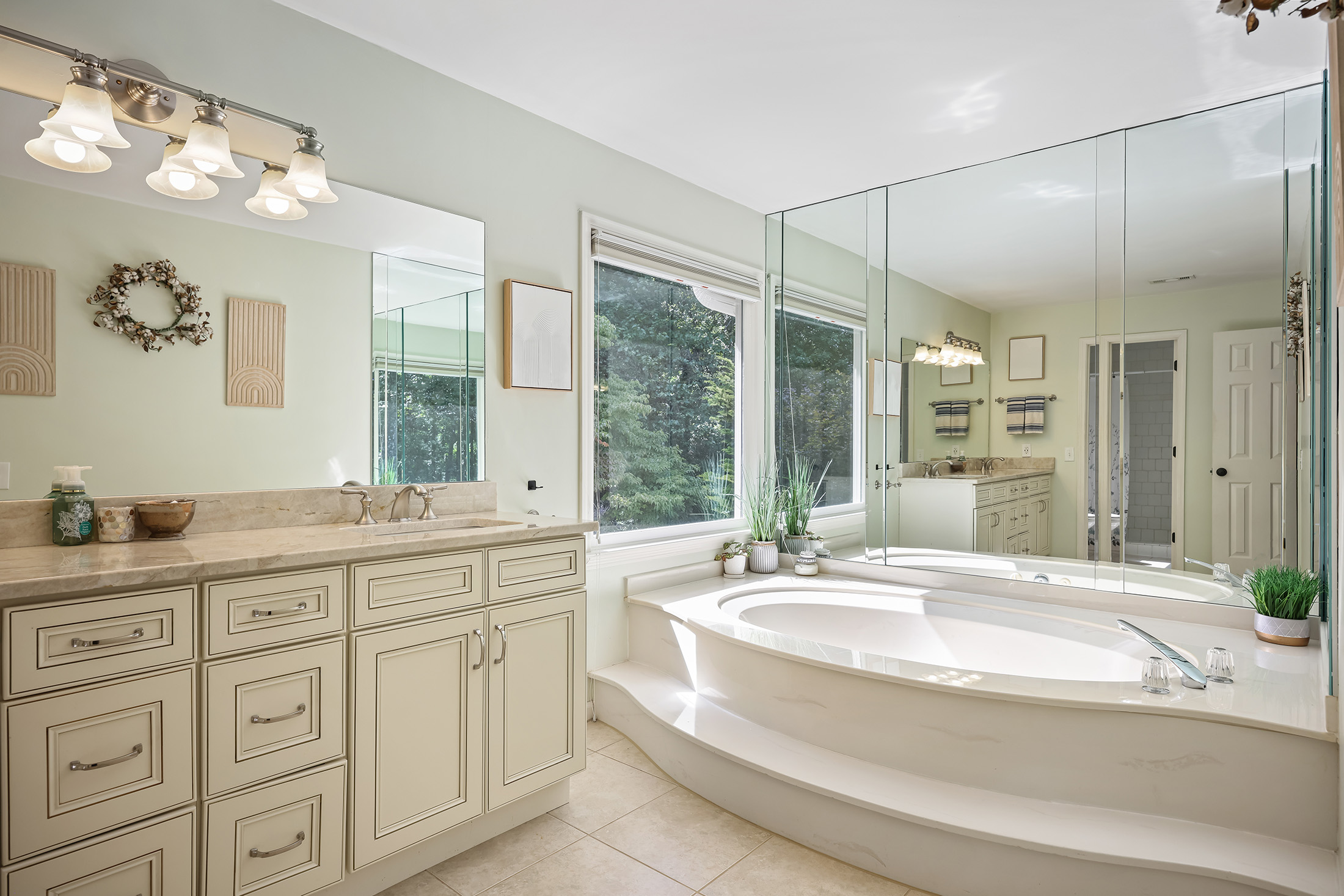 Beautifully Maintained Home in Highly Desirable Lee’s Crossing - 物件實景
