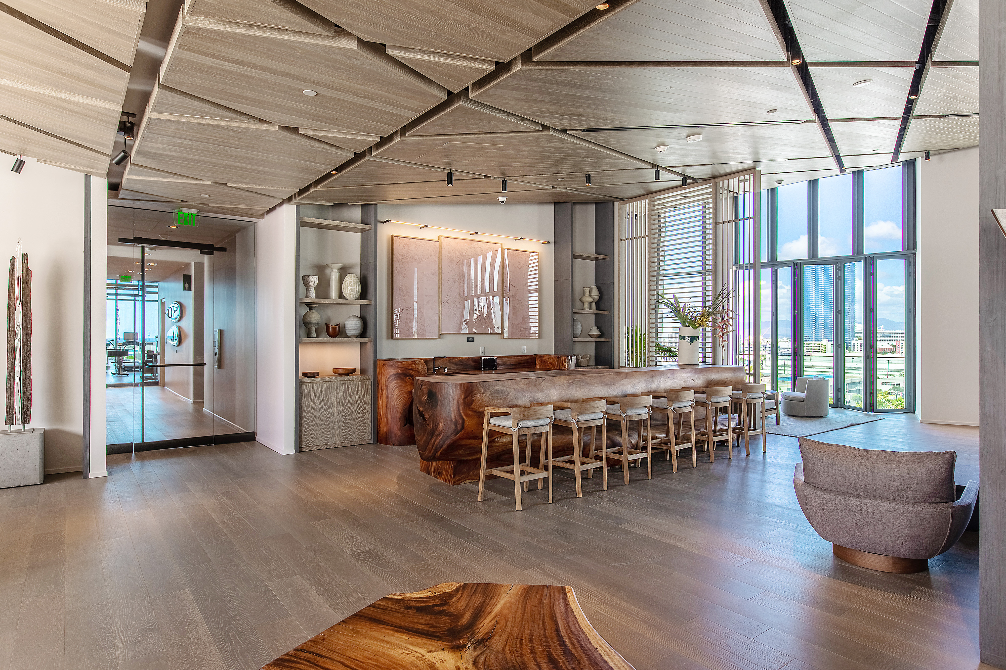 Honolulu, Hawaii, 96814, United States, 2 Bedrooms Bedrooms, ,2 BathroomsBathrooms,Residential,For Sale,1979445