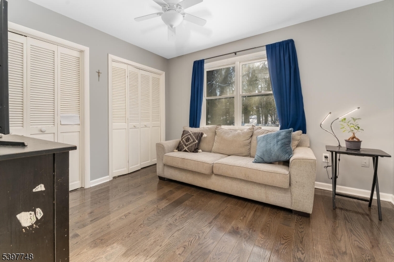 Rockaway Twp., New Jersey, 07866, United States, 4 Bedrooms Bedrooms, ,4 BathroomsBathrooms,Residential,For Sale,1994674