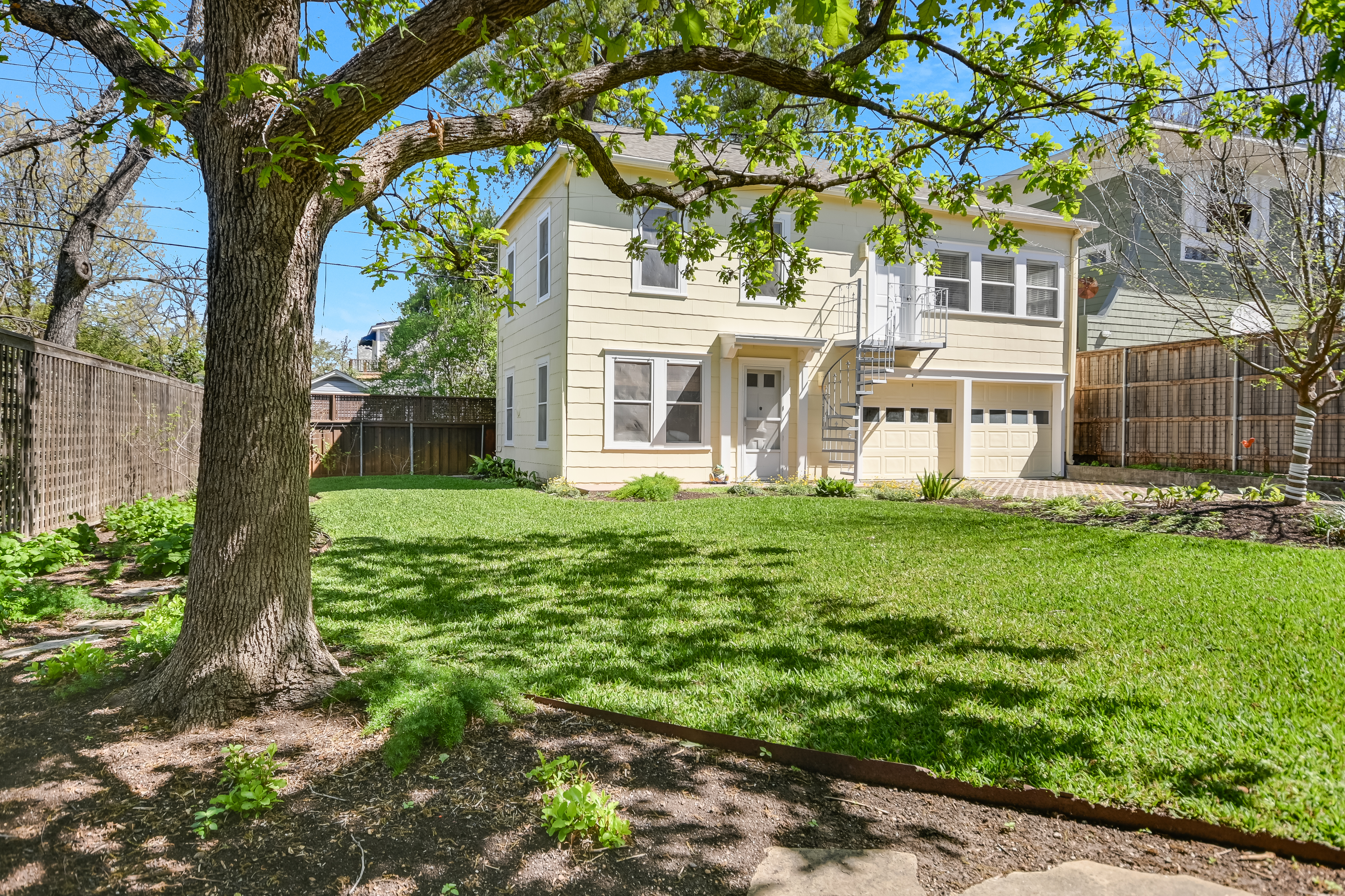  1925 Tudor Revival in Historic Aldridge Place - 物件實景
