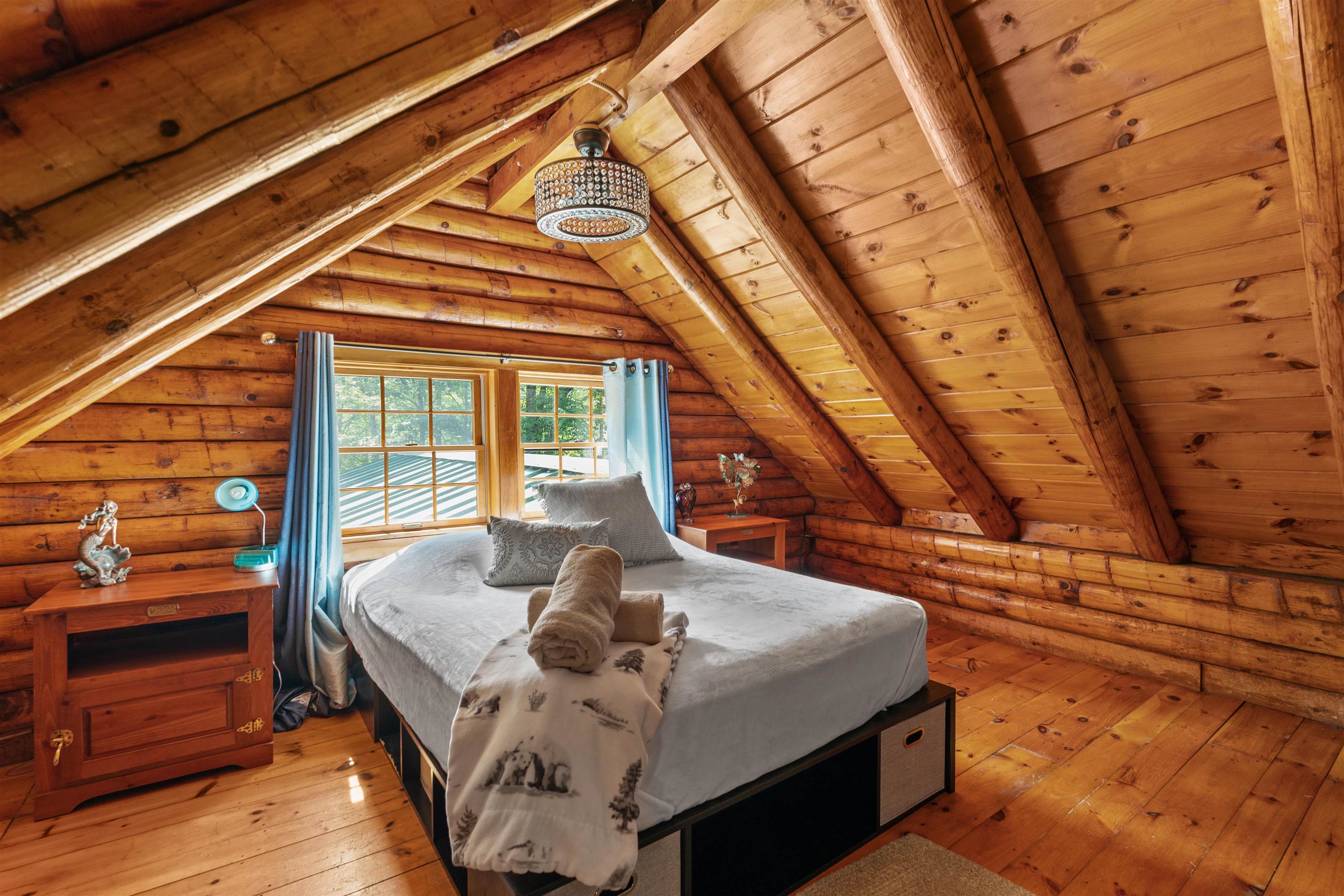 Alton, New Hampshire, 03810, United States, 4 Bedrooms Bedrooms, ,Residential,For Sale,1928654