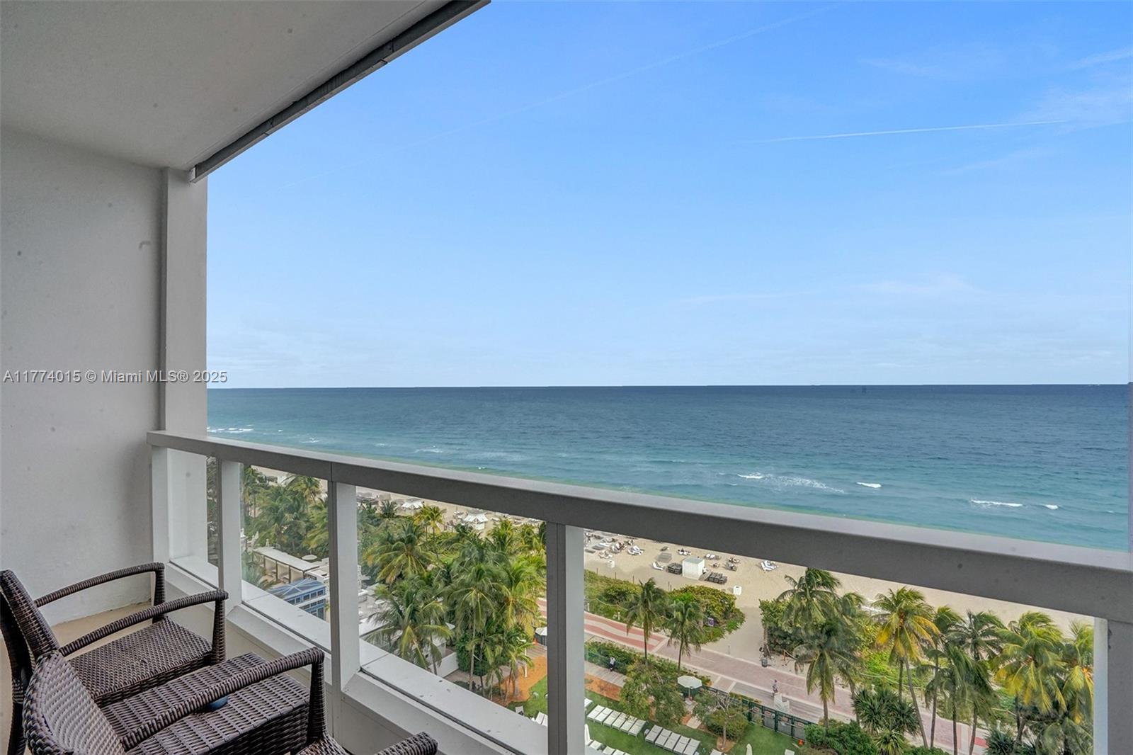 Miami Beach, Florida, 33140, United States, 2 Bedrooms Bedrooms, ,3 BathroomsBathrooms,Residential,For Sale,1759020