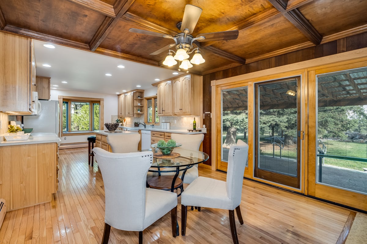 Cheyenne, Wyoming, 82009, United States, 5 Bedrooms Bedrooms, ,3 BathroomsBathrooms,Residential,For Sale,1981305