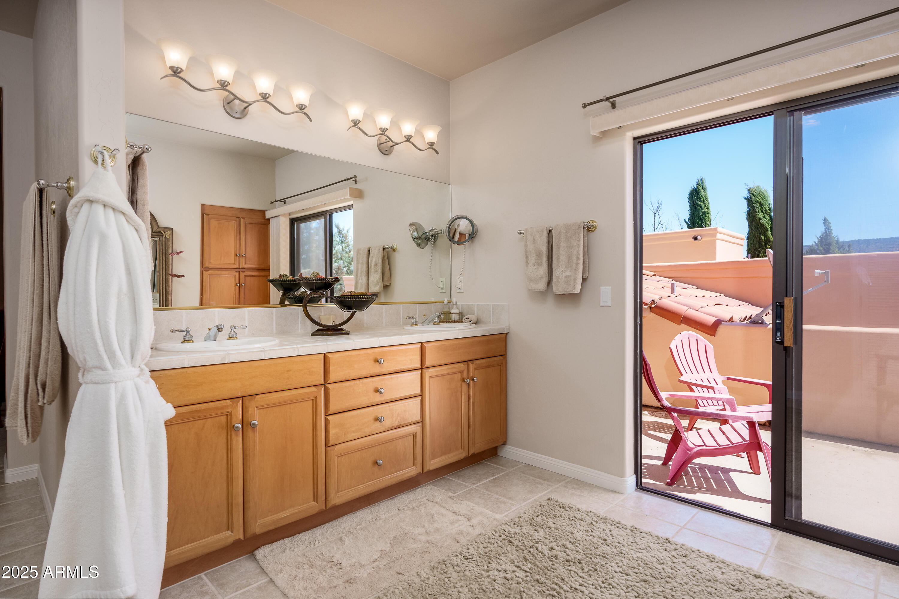 Sedona, Arizona, 86351, United States, 2 Bedrooms Bedrooms, ,Residential,For Sale,1920053