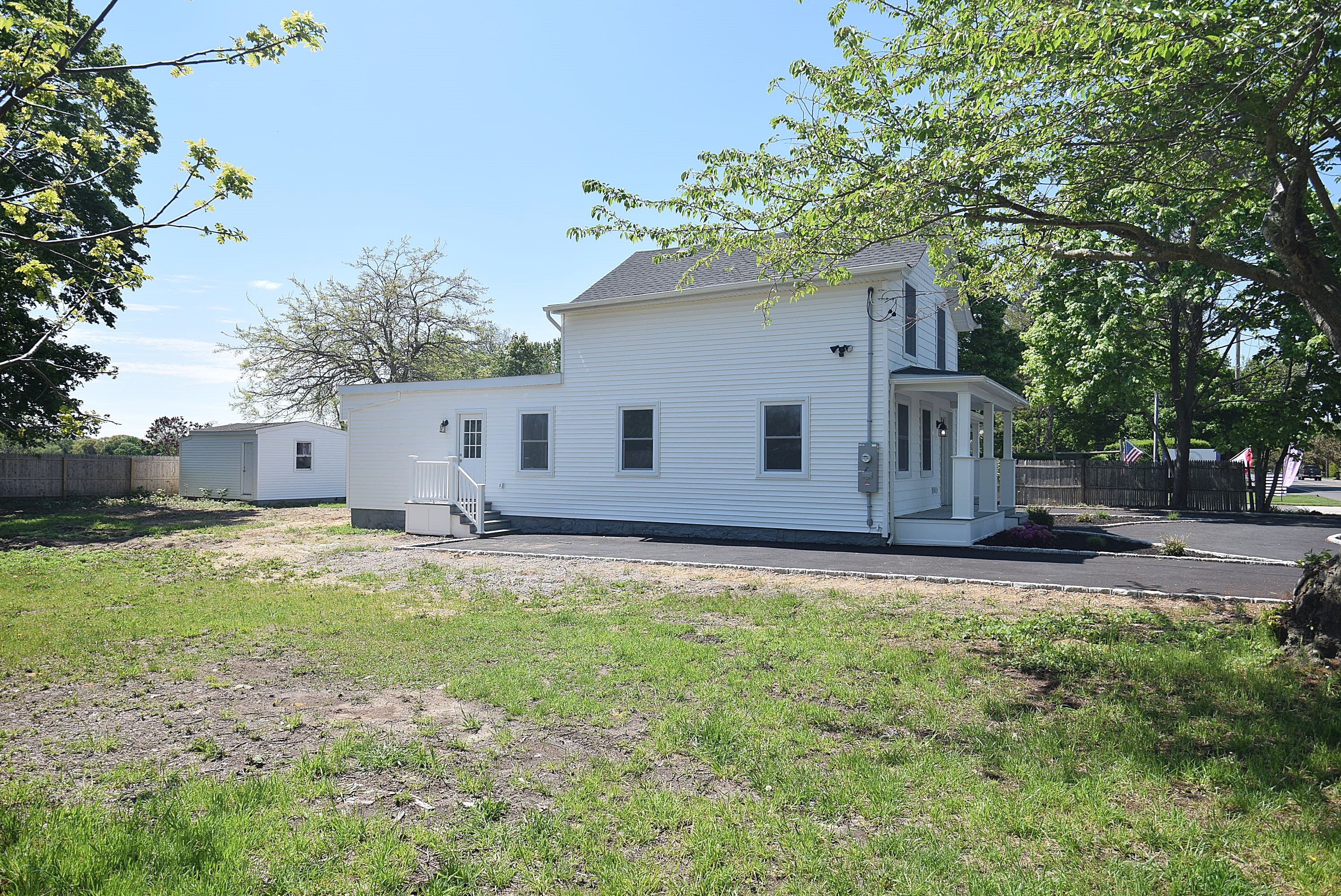 East Marion, New York, 11939, United States, 3 Bedrooms Bedrooms, ,3 BathroomsBathrooms,Residential,For Sale,1805250