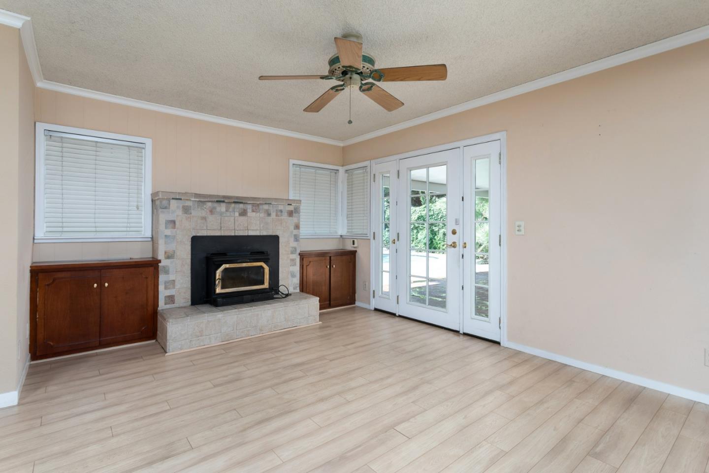 Clovis, California, 93611, United States, 4 Bedrooms Bedrooms, ,2 BathroomsBathrooms,Residential,For Sale,1907507