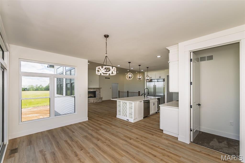 Troy, Missouri, 63379, United States, 4 Bedrooms Bedrooms, ,4 BathroomsBathrooms,Residential,For Sale,1913425