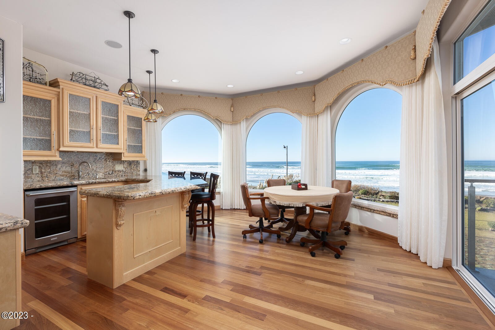 3775 Hwy 101 N, Yachats, Oregon, 97498, United States, 4 Bedrooms Bedrooms, ,6 BathroomsBathrooms,Residential,For Sale,3775 Hwy 101 N,1431474