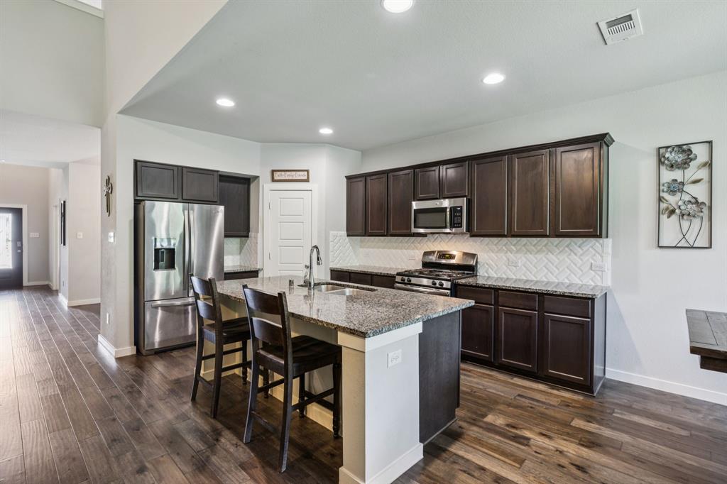 Wylie, Texas, 75098, United States, 5 Bedrooms Bedrooms, ,3 BathroomsBathrooms,Residential,For Sale,1957261