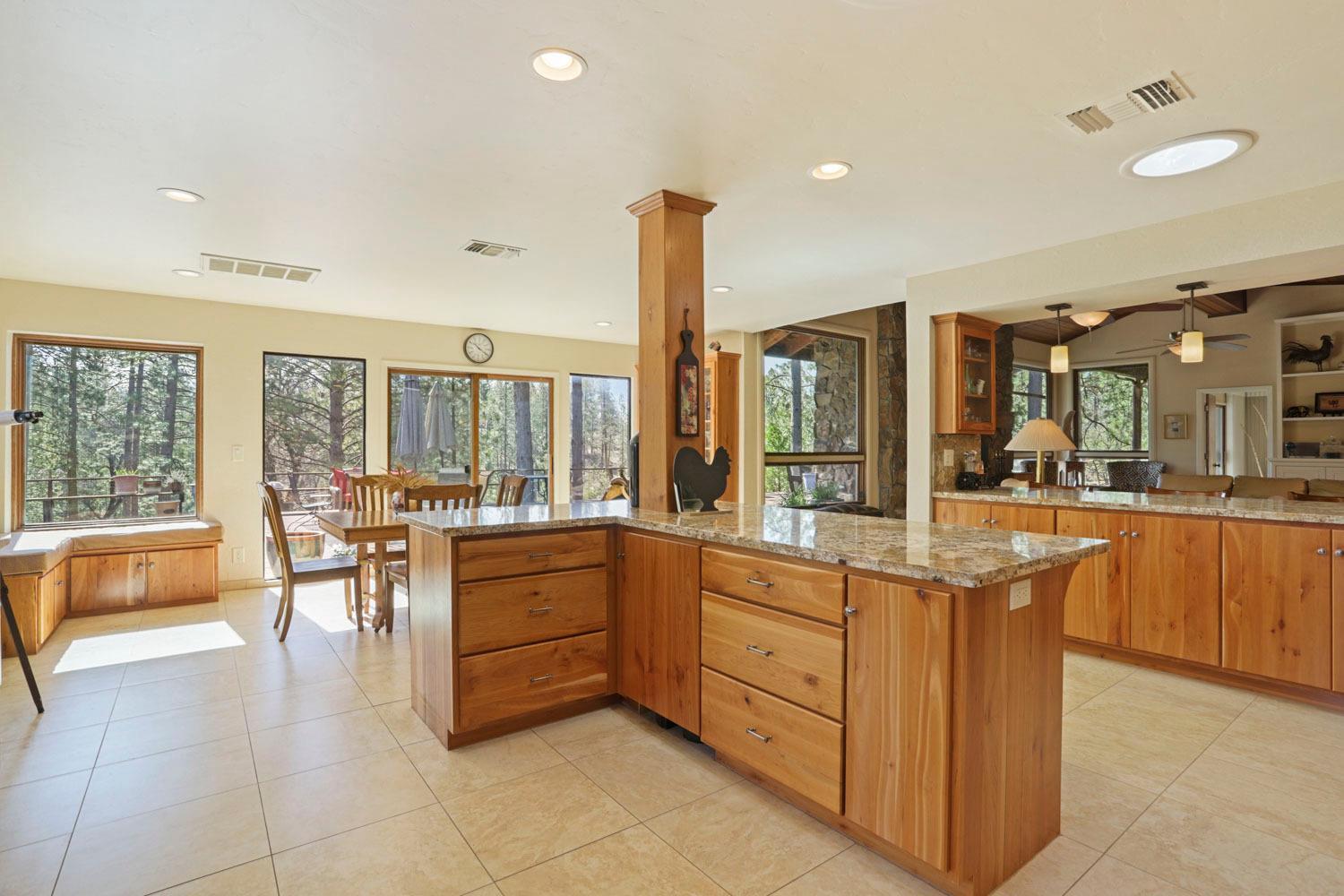 Coulterville, California, 95311, United States, 3 Bedrooms Bedrooms, ,4 BathroomsBathrooms,Residential,For Sale,1792309