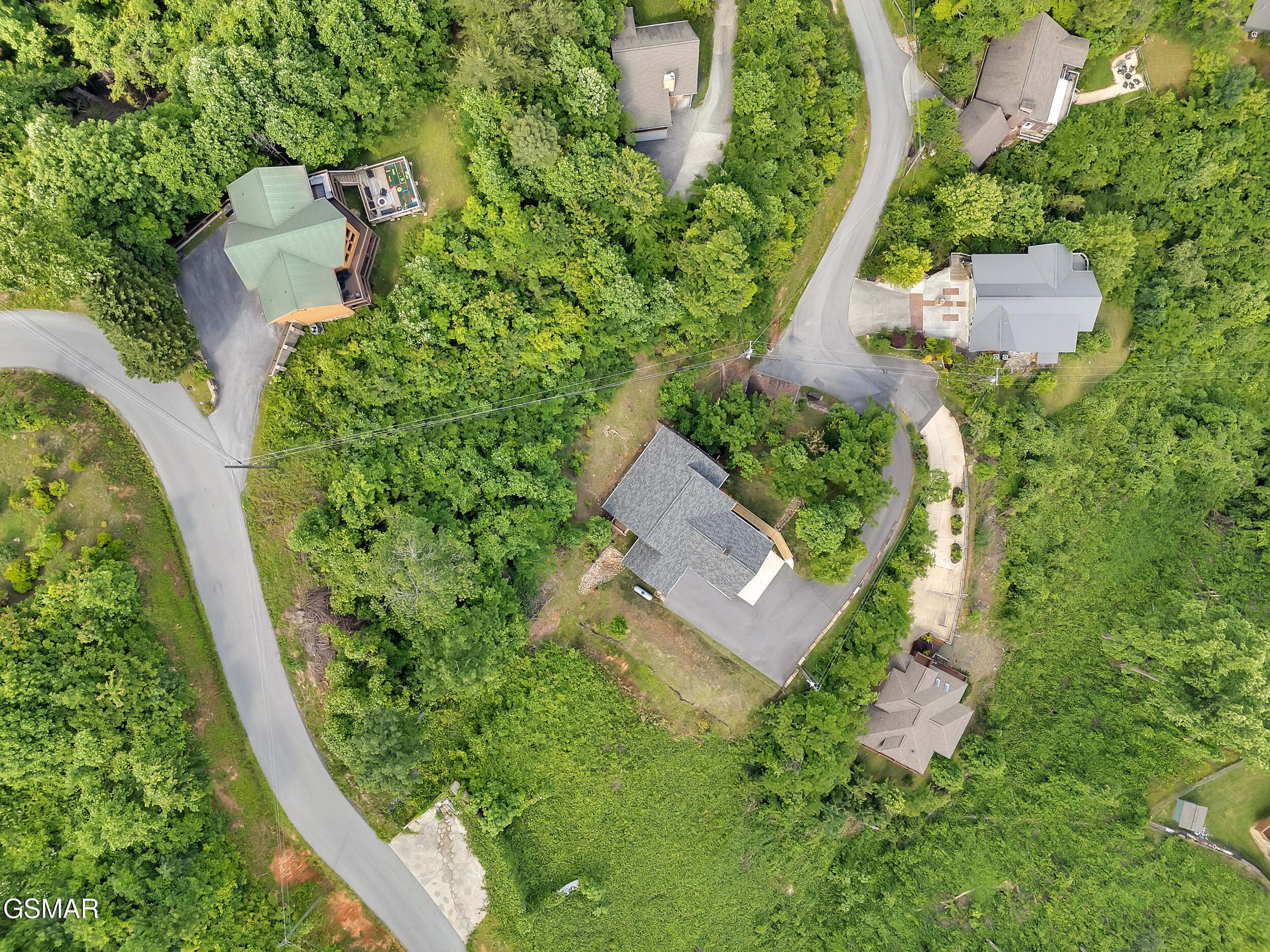 Gatlinburg, Tennessee, 37738, United States, 3 Bedrooms Bedrooms, ,4 BathroomsBathrooms,Residential,For Sale,1979839