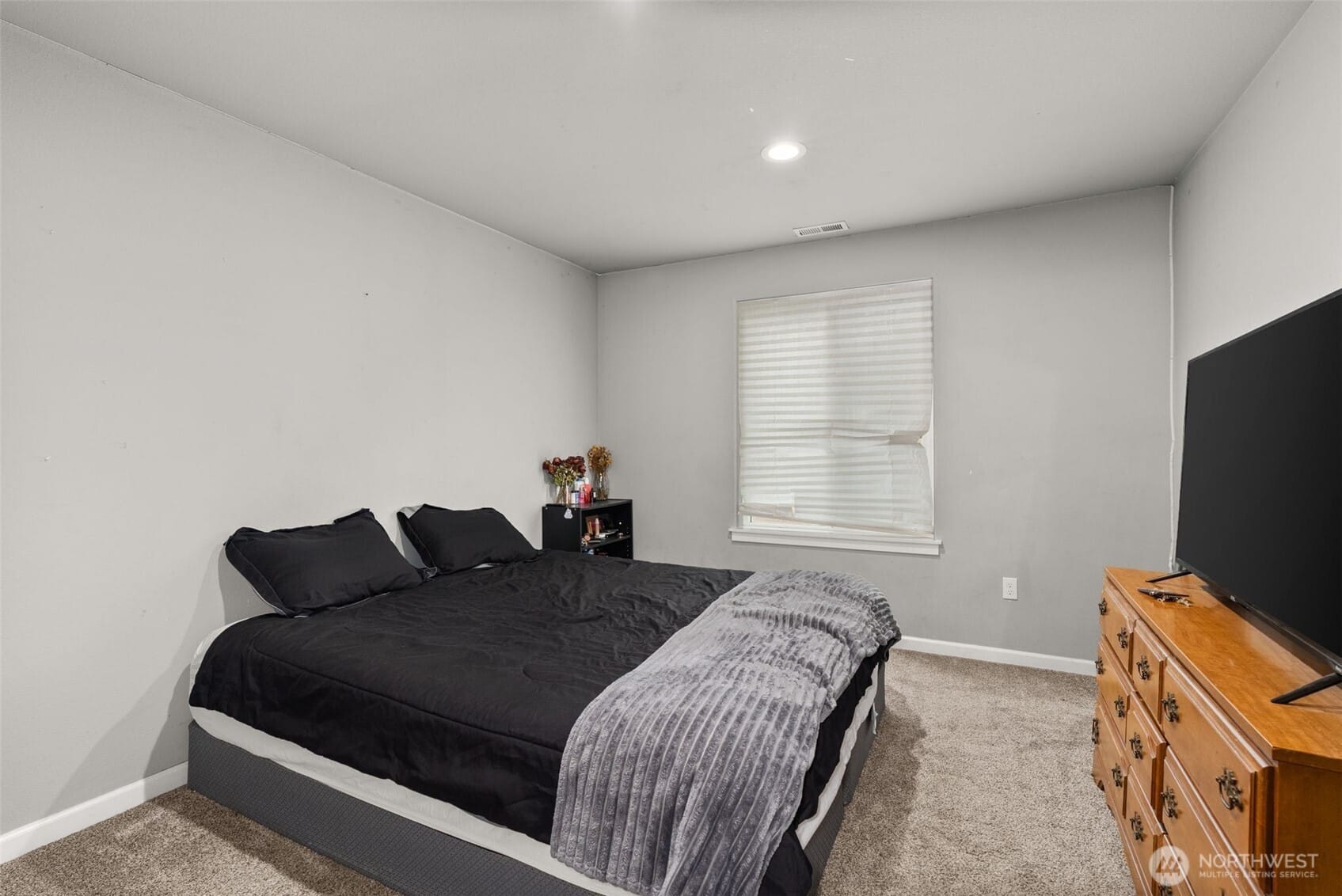 Elma, Washington, 98541, United States, 3 Bedrooms Bedrooms, ,2 BathroomsBathrooms,Residential,For Sale,1942231