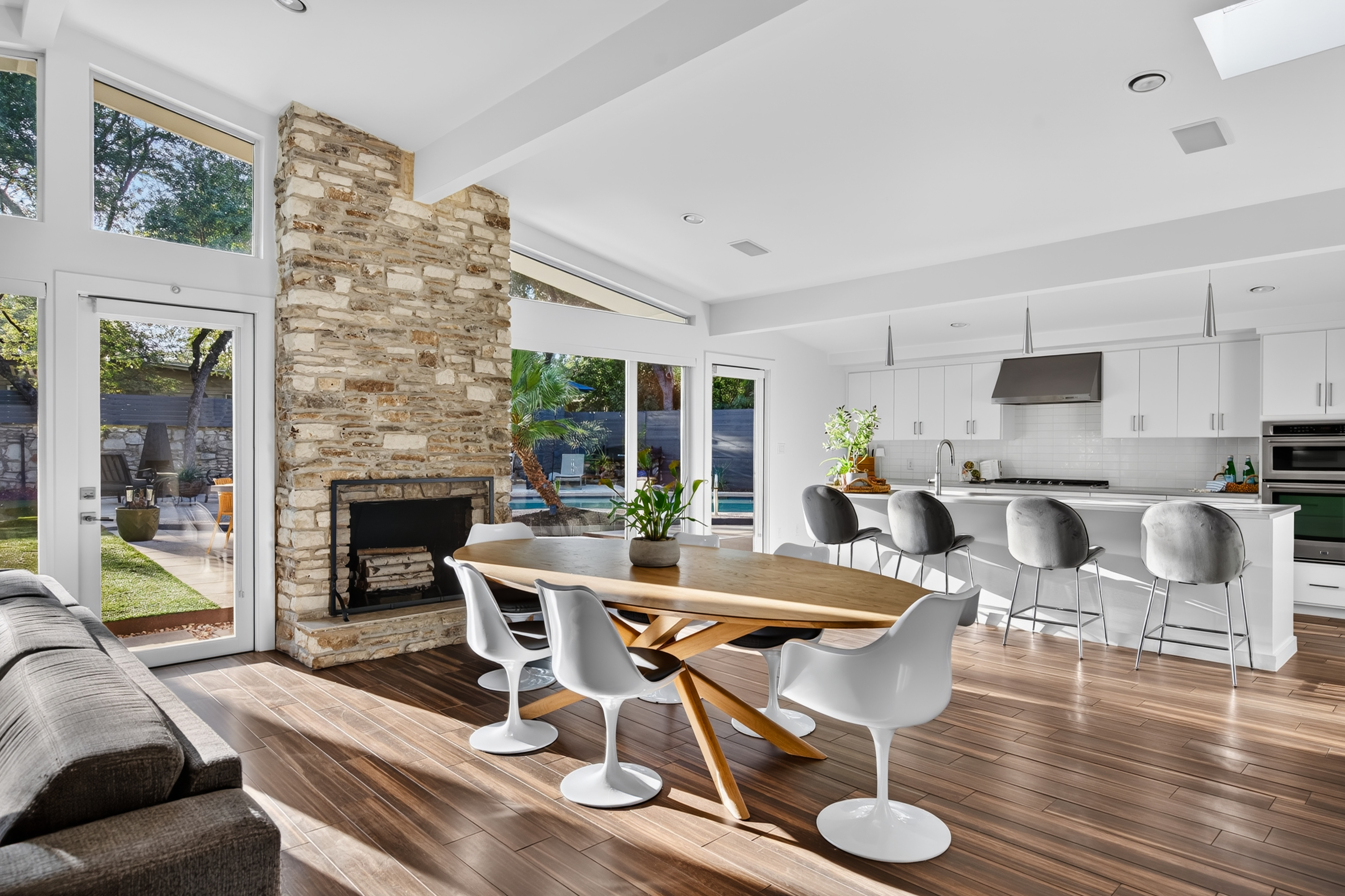  412 Ridgewood Rd, West Lake Hills - 物件實景
