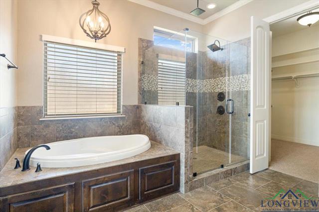 Longview, Texas, 75602, United States, 4 Bedrooms Bedrooms, ,3 BathroomsBathrooms,Residential,For Sale,1970791