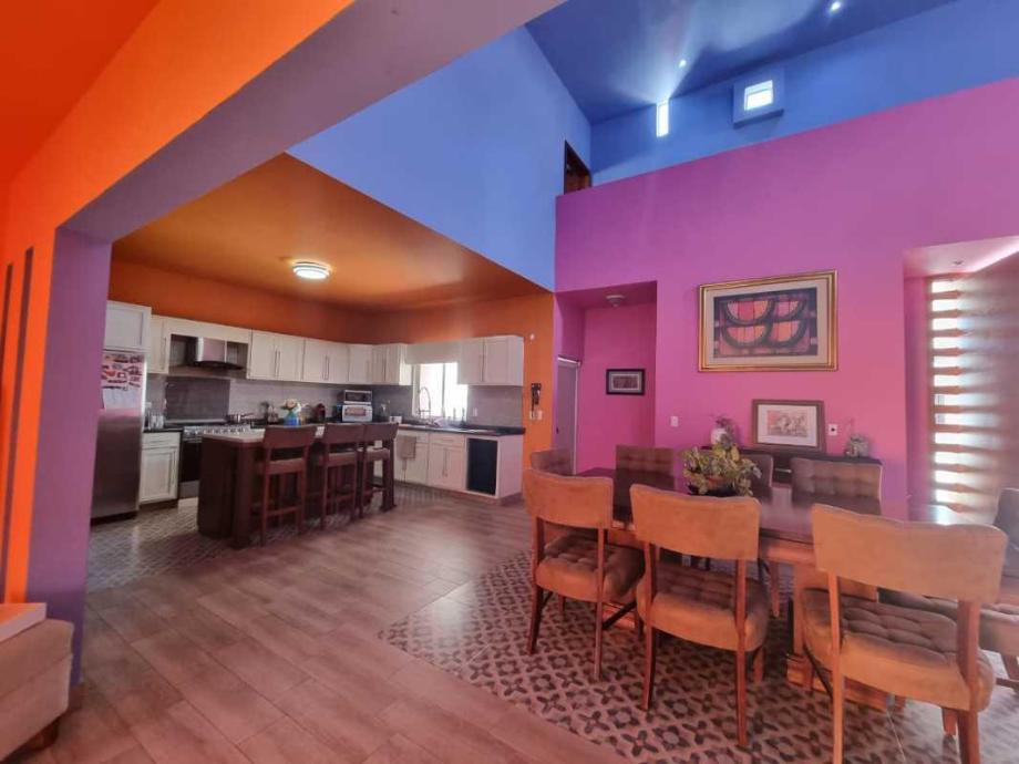 Torreón, Coahuila de Zaragoza, 27106, Mexico, 5 Bedrooms Bedrooms, ,5 BathroomsBathrooms,Residential,For Sale,1916930