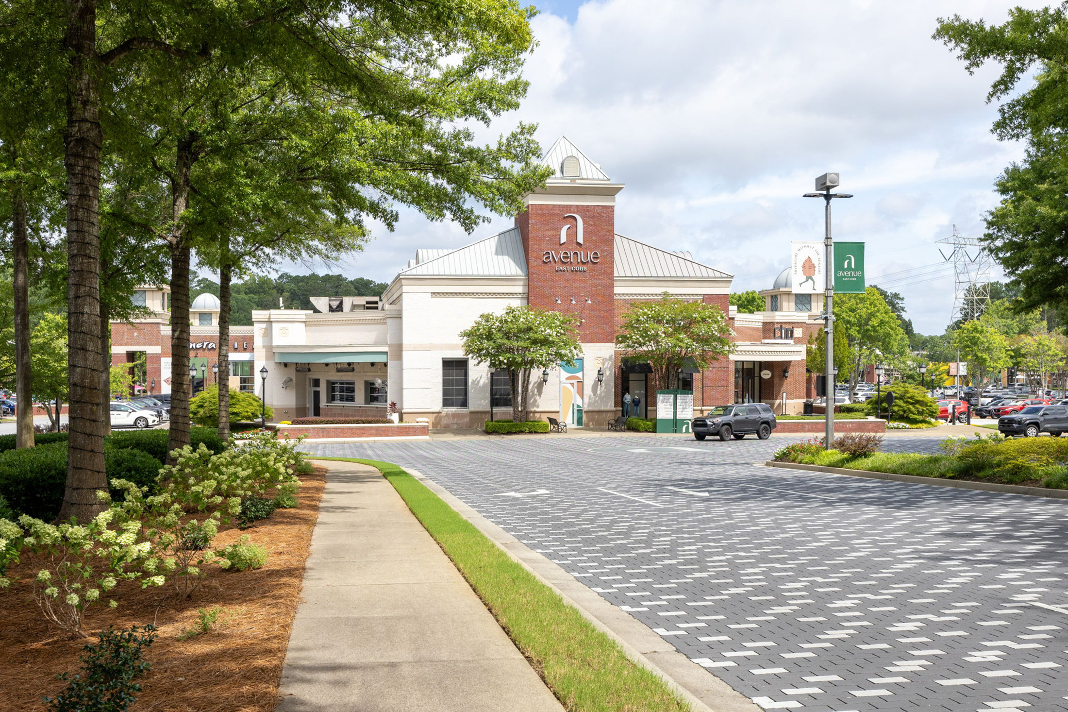  Stunning 5-Bedroom Brick Home in the Heart of East Cobb - 物件實景