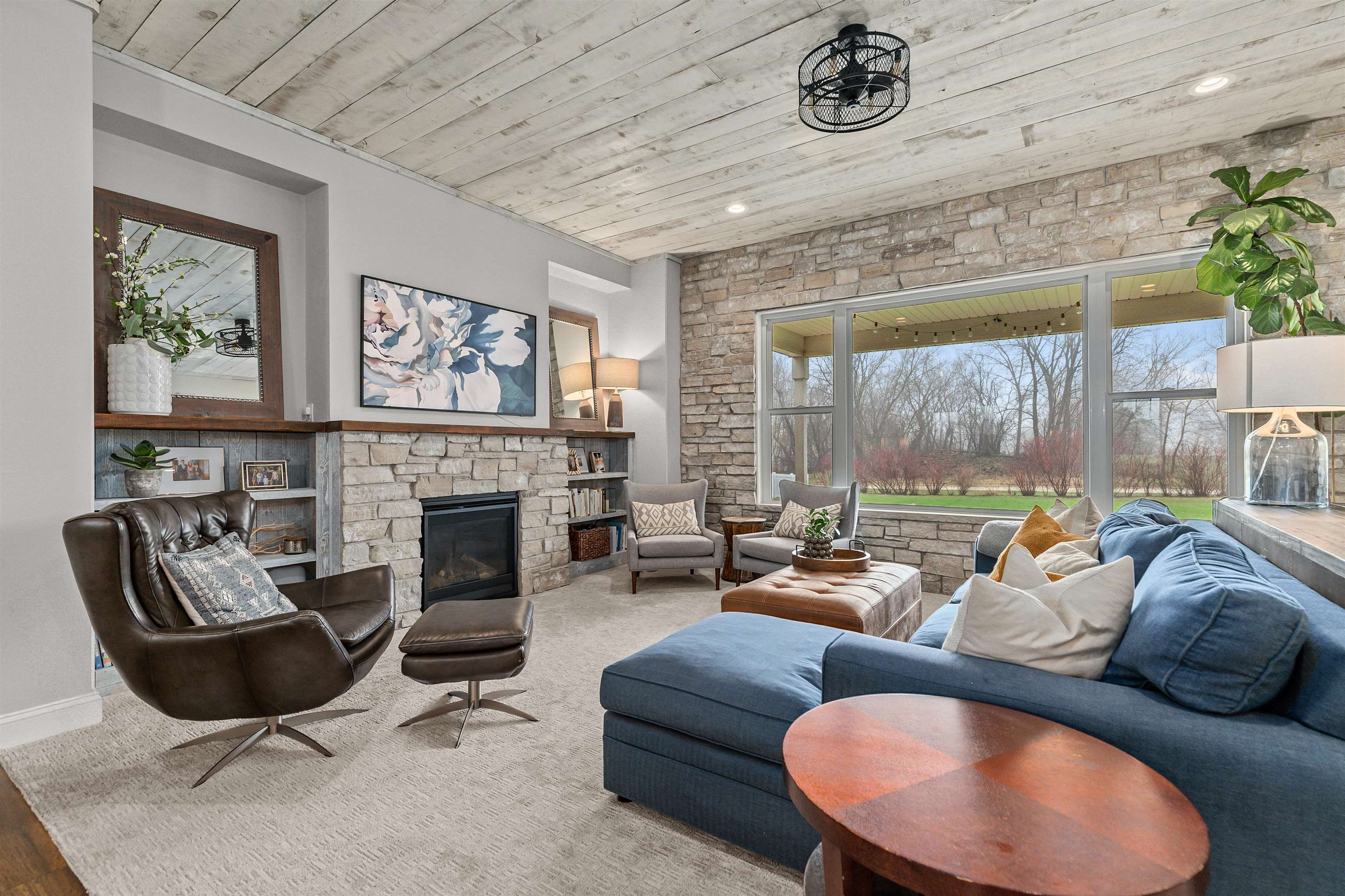 Greenville, Wisconsin, 54942-8126, United States, 6 Bedrooms Bedrooms, ,5 BathroomsBathrooms,Residential,For Sale,2040409