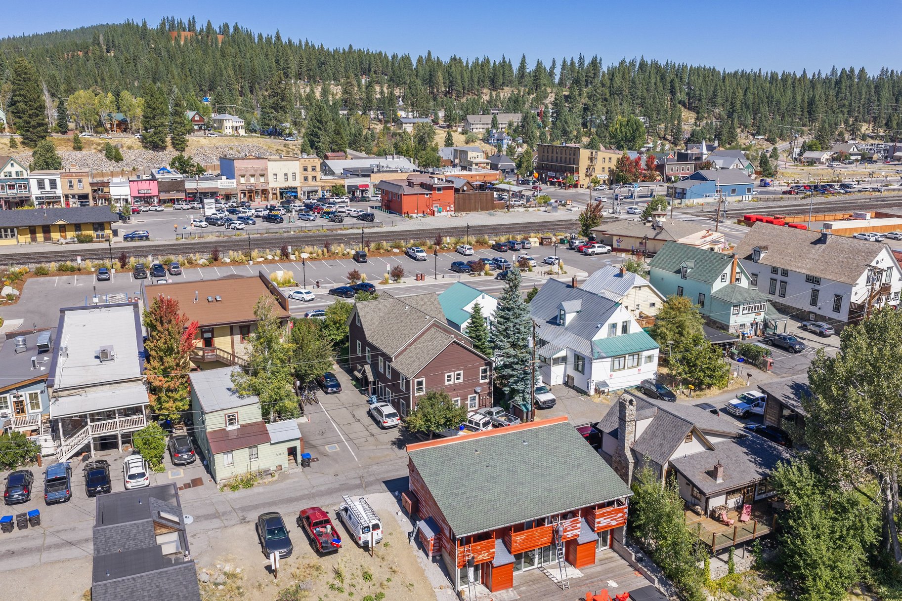  A Storied Piece of Truckee History with Remarkable Possibilities - 物件實景