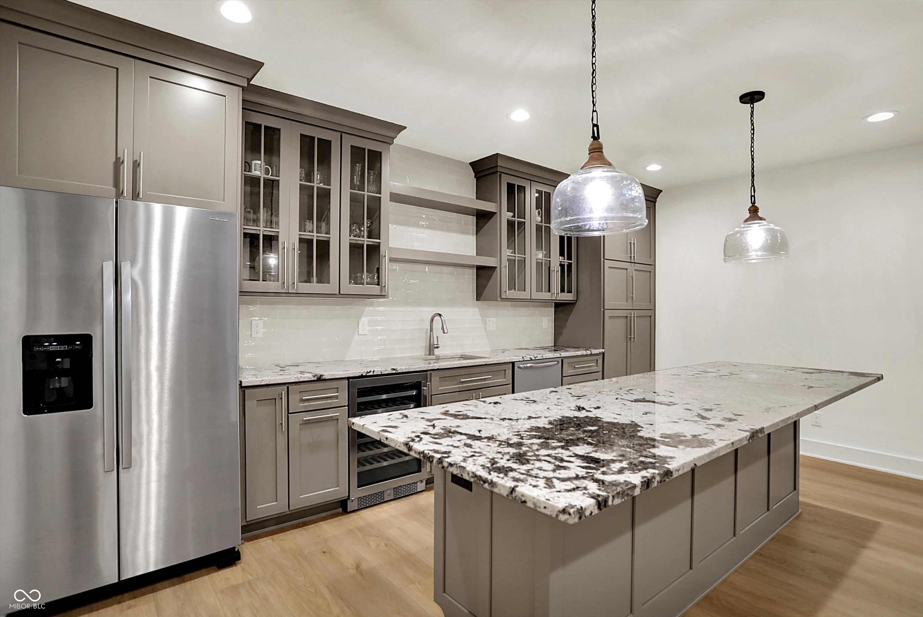 Bargersville, Indiana, 46106, United States, 5 Bedrooms Bedrooms, ,6 BathroomsBathrooms,Residential,For Sale,1983672