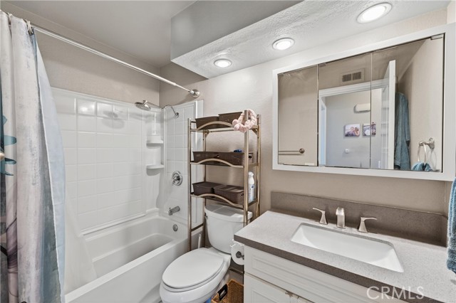 Mission Viejo, California, 92691, United States, 2 Bedrooms Bedrooms, ,1 BathroomBathrooms,Residential,For Sale,1982345