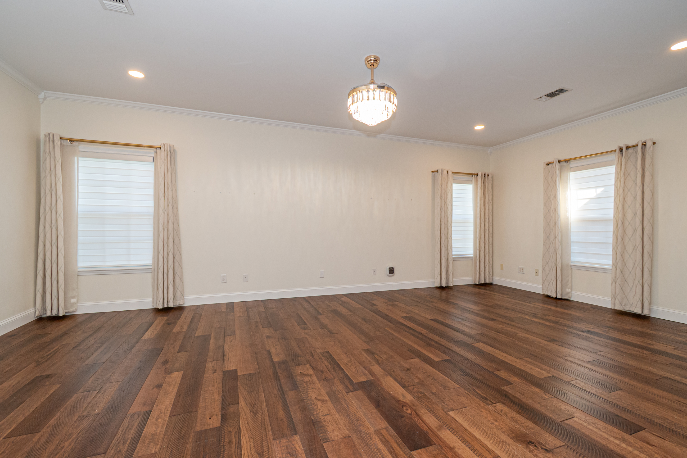 El Dorado, Arkansas, 71730, United States, 3 Bedrooms Bedrooms, ,3 BathroomsBathrooms,Residential,For Sale,1982528