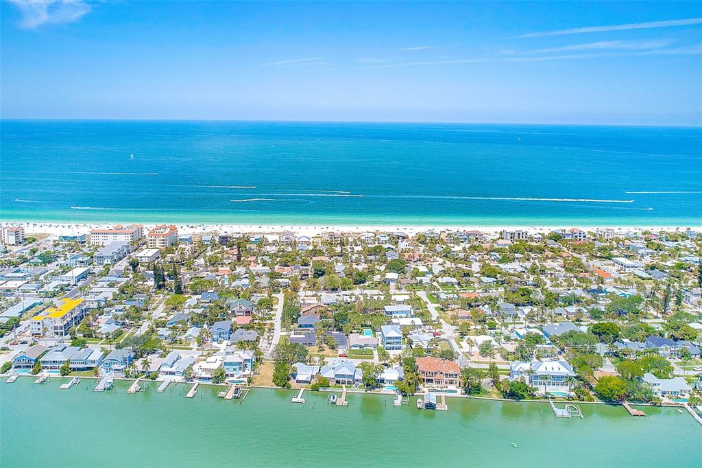 736 Island Way Unit 404, Clearwater Beach, Florida, 33767, United States, 2 Bedrooms Bedrooms, ,2 BathroomsBathrooms,Residential,For Sale,736 Island Way Unit 404,1542121