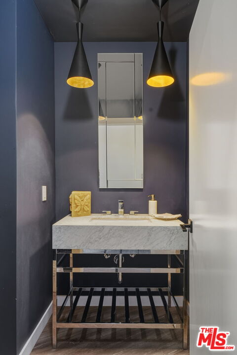 Los Angeles, California, 90049, United States, 3 Bedrooms Bedrooms, ,3 BathroomsBathrooms,Residential,For Sale,2002903