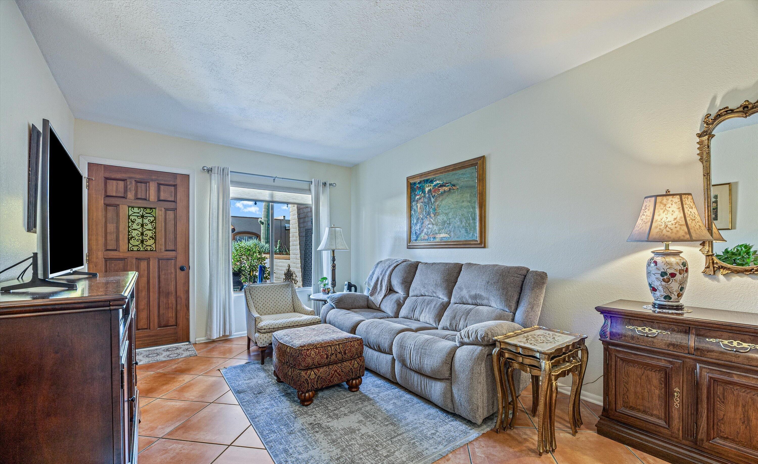  1432 W Calle Pueblo, Green Valley, AZ, 85622 - 物件實景