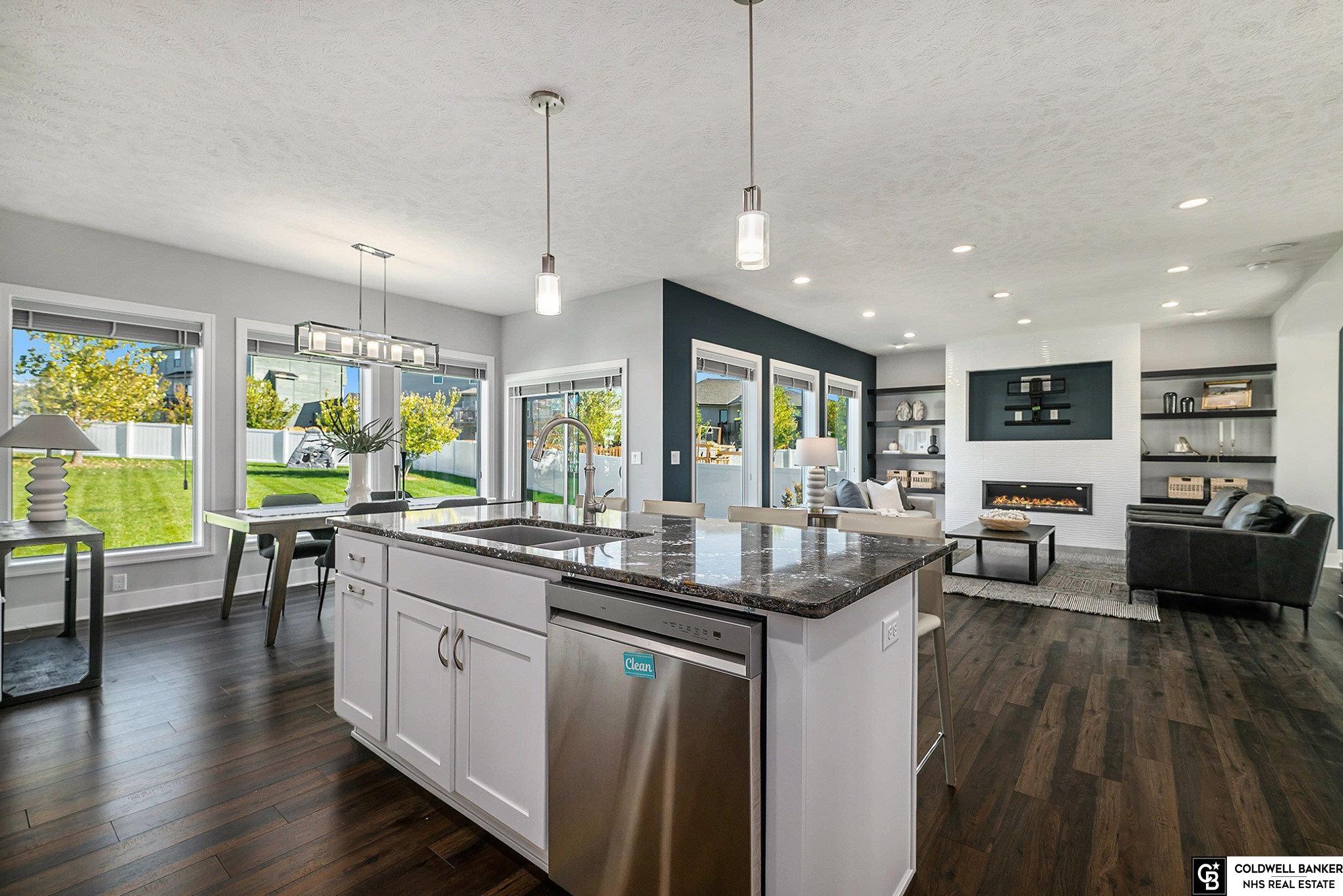 Bennington, Nebraska, 68007, United States, 6 Bedrooms Bedrooms, ,4 BathroomsBathrooms,Residential,For Sale,1969201