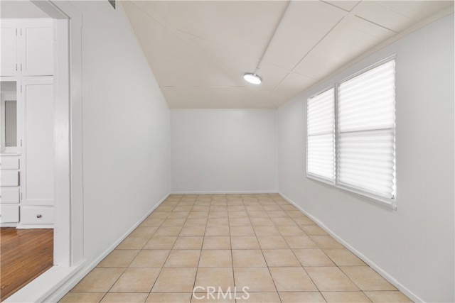 Azusa, California, 91702, United States, 2 Bedrooms Bedrooms, ,1 BathroomBathrooms,Residential,For Sale,1978077