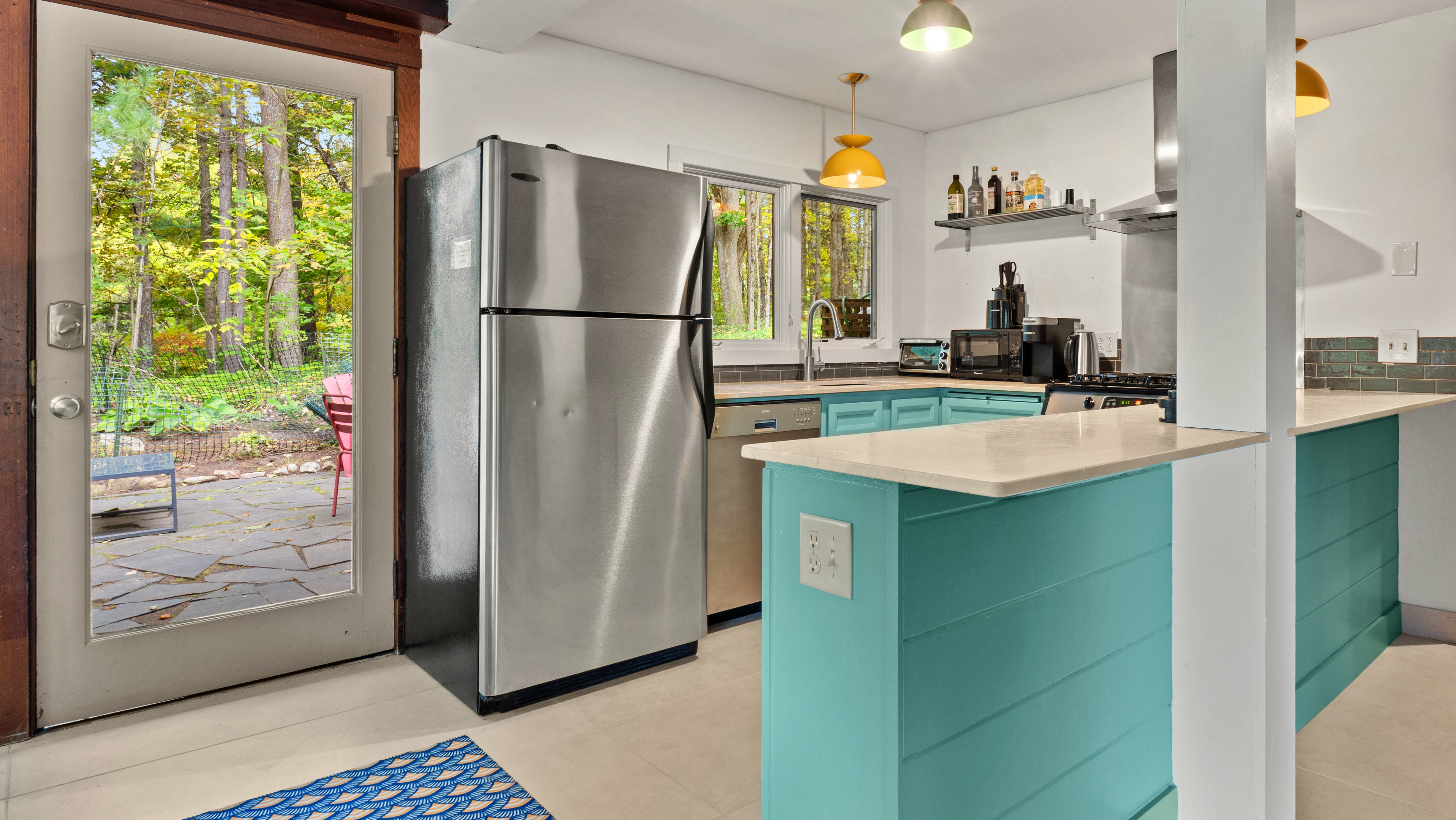  Midcentury Modern Berkshire Retreat Near Laurel Lake & Downtown Lenox - 物件實景