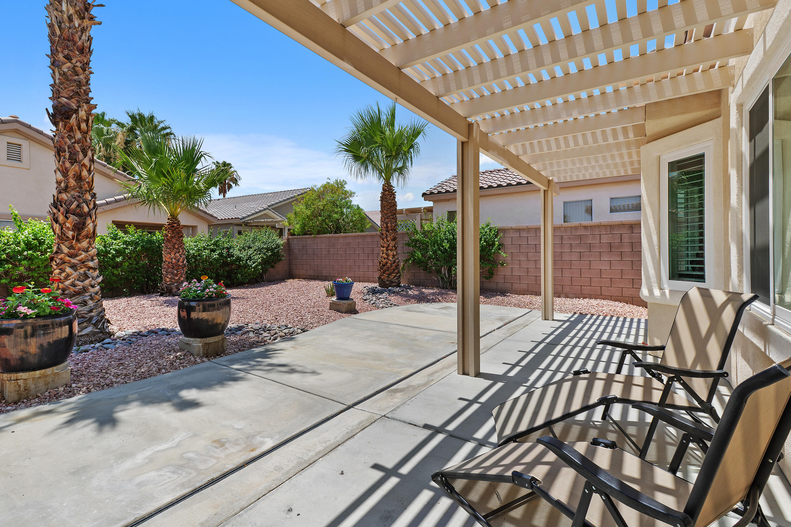 Palm Desert, California, 92211, United States, 2 Bedrooms Bedrooms, ,2 BathroomsBathrooms,Residential,For Sale,1874848