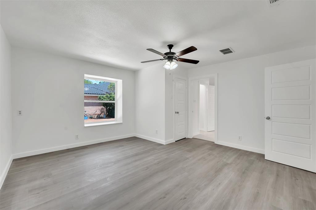 200 Silverleaf Drive, Fort Worth, Texas, 76112, United States, 5 Bedrooms Bedrooms, ,6 BathroomsBathrooms,Residential,For Sale,200 Silverleaf Drive,1618780