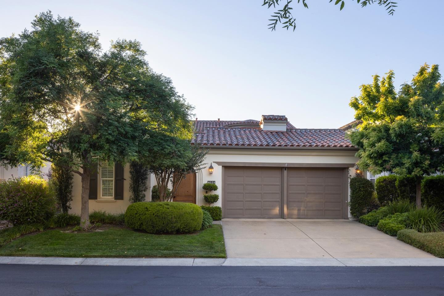 Monterey, California, 93940, United States, 3 Bedrooms Bedrooms, ,4 BathroomsBathrooms,Residential,For Sale,1927216