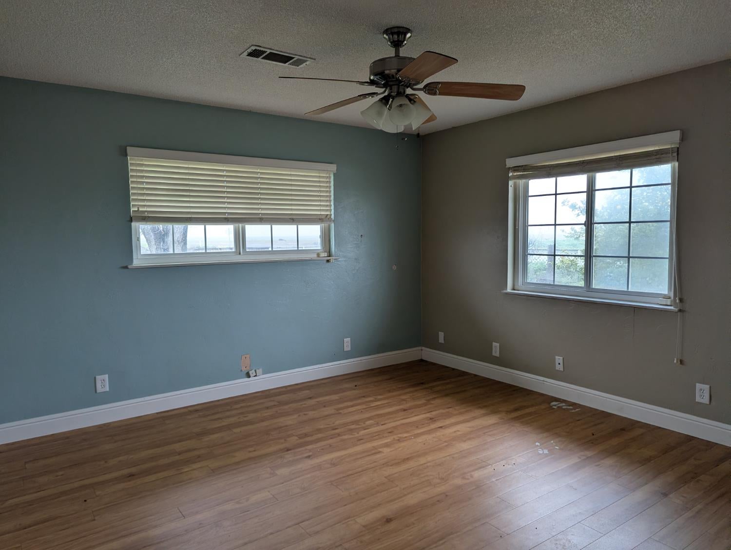 Stratford, California, 93266, United States, 4 Bedrooms Bedrooms, ,2 BathroomsBathrooms,Residential,For Sale,2012524
