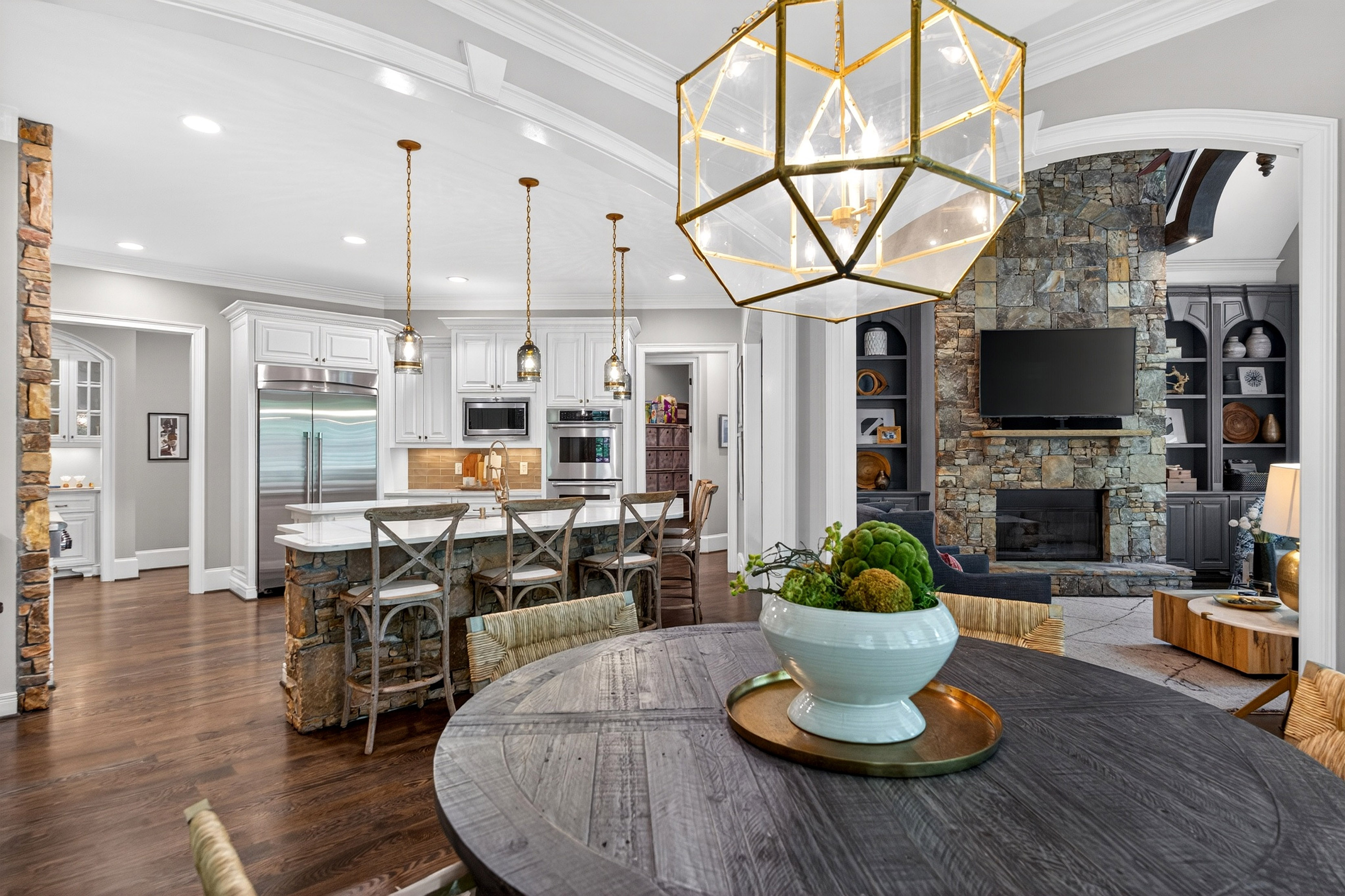  Luxury Estate Living Meets Modern Sophistication - 物件實景