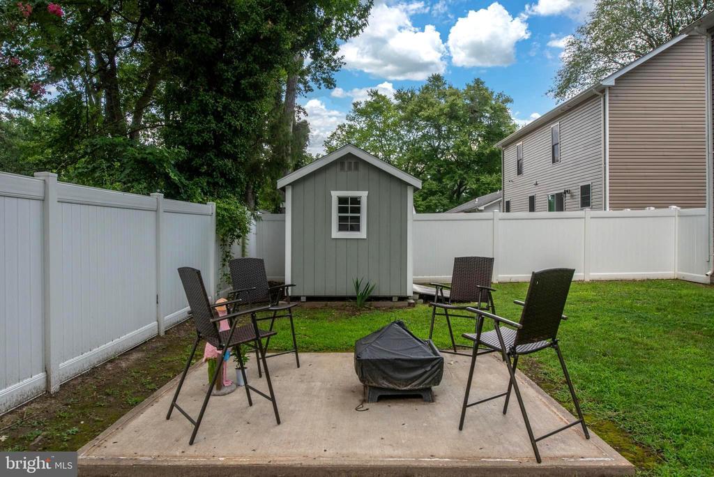 Colonial Beach, Virginia, 22443, United States, 4 Bedrooms Bedrooms, ,3 BathroomsBathrooms,Residential,For Sale,1917593