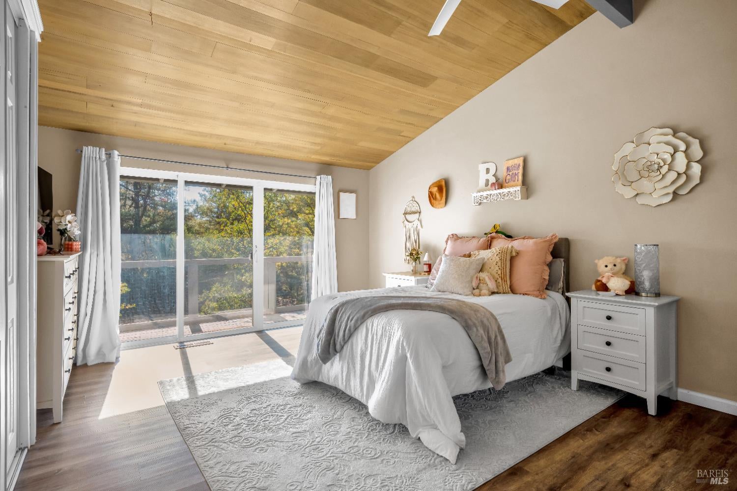 Ukiah, California, 95482, United States, 3 Bedrooms Bedrooms, ,4 BathroomsBathrooms,Residential,For Sale,2000121