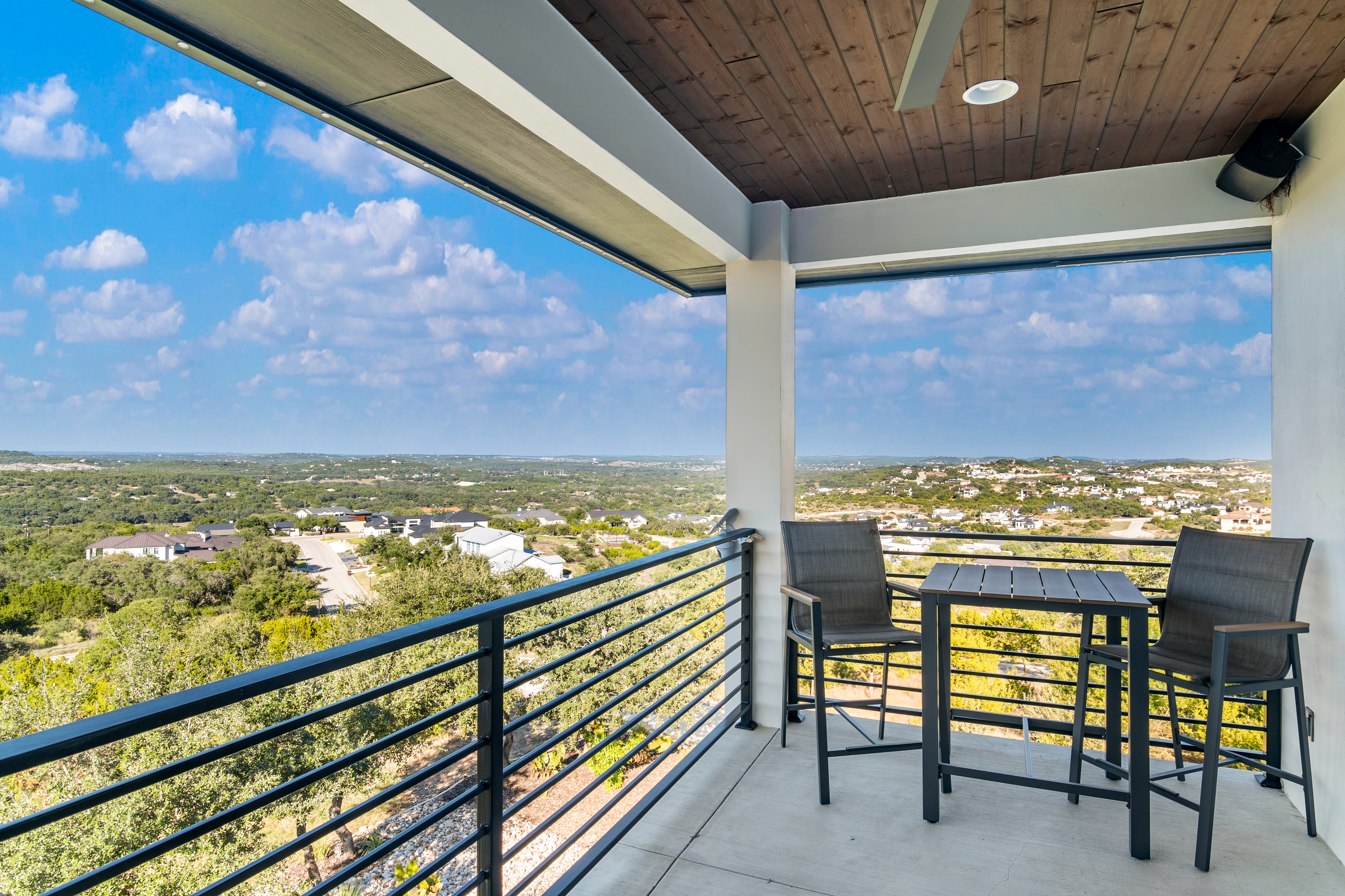  Panoramic Views and Luxury Living - 物件實景
