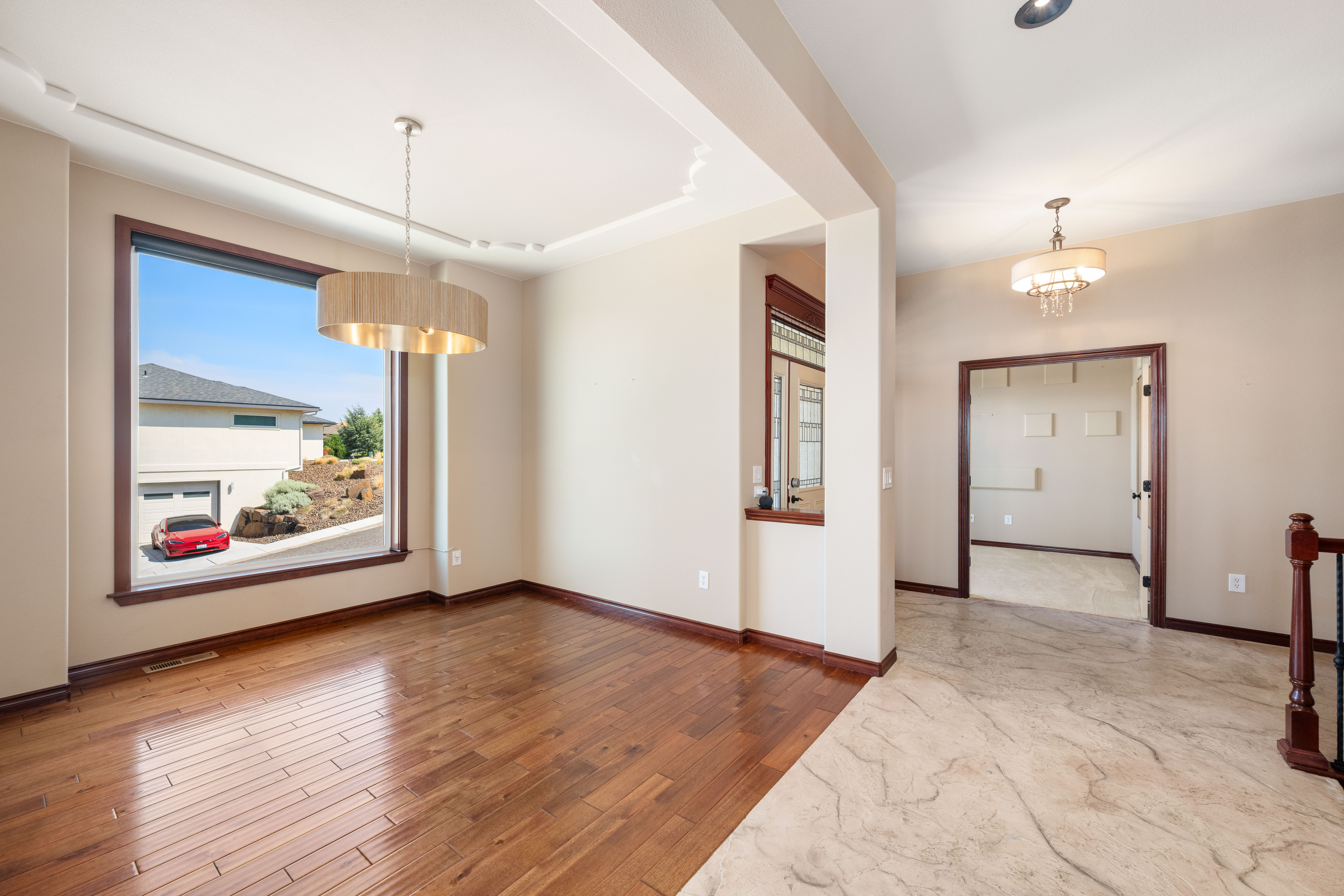  Breathtaking Views & Award Winning Parade Home - 物件實景