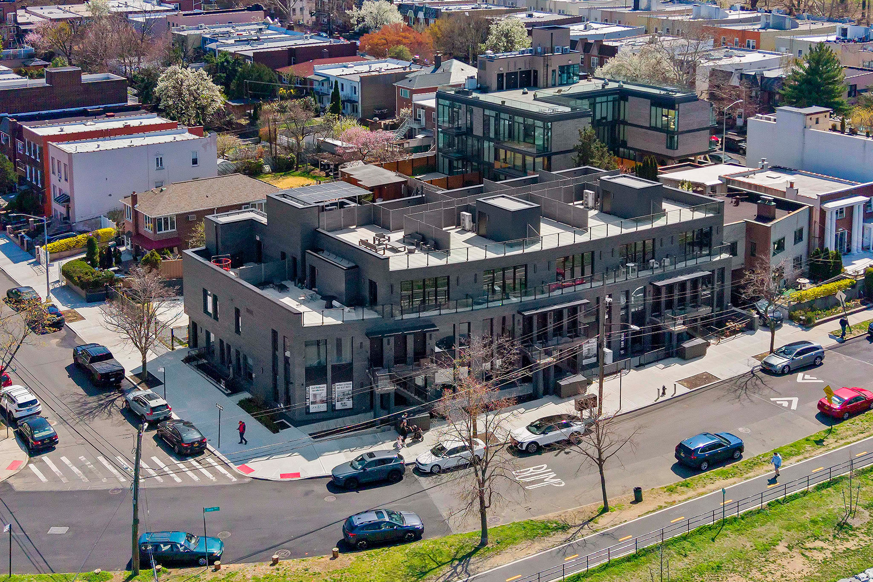  21-31 Shore Blvd. 3b, Queens, NY, 11105 - 物件實景