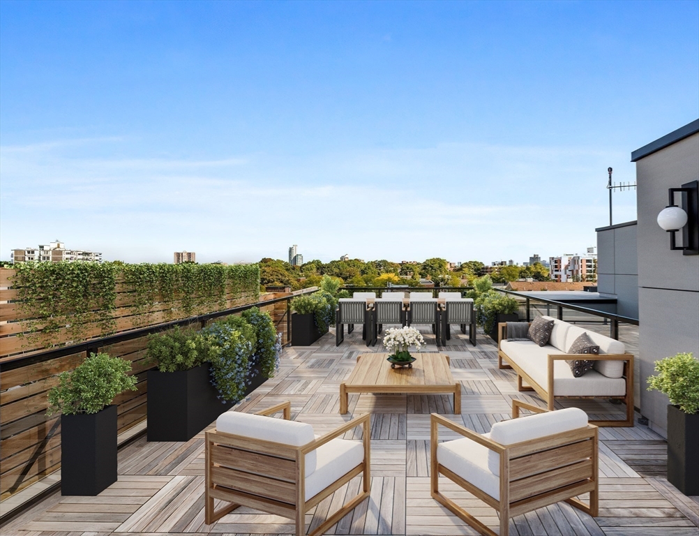 Brookline, Massachusetts, 02446, United States, 3 Bedrooms Bedrooms, ,4 BathroomsBathrooms,Residential,For Sale,1975462