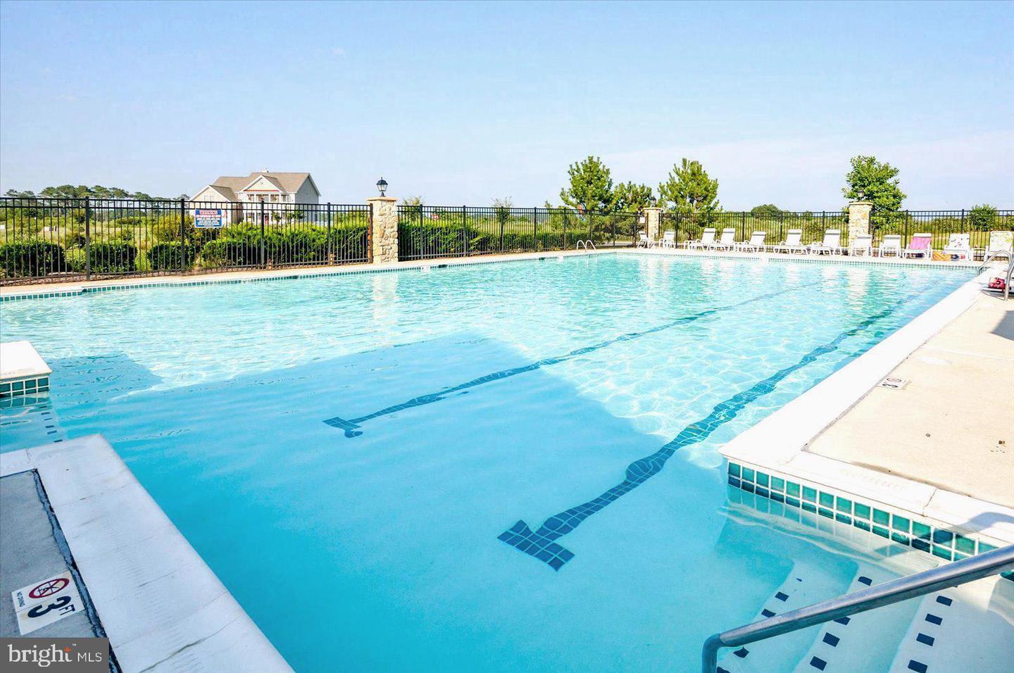 Berlin, Maryland, 21811, United States, 5 Bedrooms Bedrooms, ,4 BathroomsBathrooms,Residential,For Sale,1989737